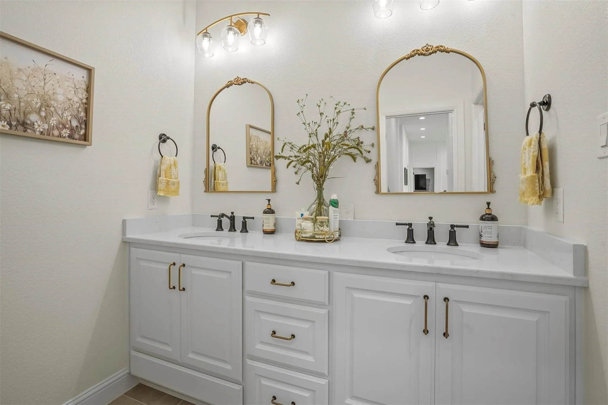Single Family Residence For Sale in Parker County , 428 Royal Santana Run, Weatherford, Texas 76087, 6 Bedroom, 5 Bathroom, 3 Garage spaces, 4,404 Sqft, built in 2024, mls#21349892, Real Estate Agent in Weatherford, Homes For Sale in Parker county, Homes For Sale in Weatherford, Realtor in Weatherford Texas, Real Estate Brokerage Independent Realty Texas, Luminita Cordes Realtor
