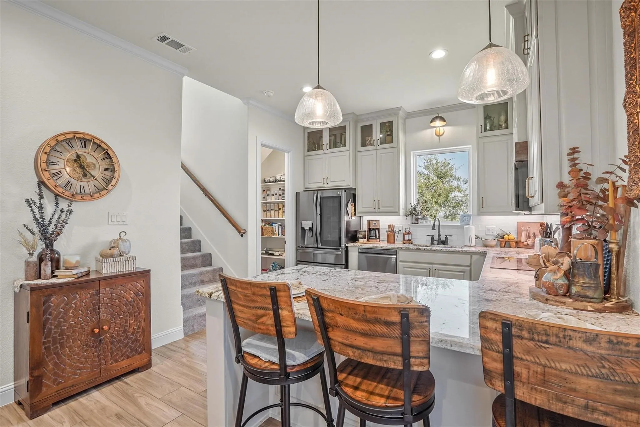 Single Family Residence For Sale in Parker County , 428 Royal Santana Run, Weatherford, Texas 76087, 6 Bedroom, 5 Bathroom, 3 Garage spaces, 4,404 Sqft, built in 2024, mls#21349892, Real Estate Agent in Weatherford, Homes For Sale in Parker county, Homes For Sale in Weatherford, Realtor in Weatherford Texas, Real Estate Brokerage Independent Realty Texas, Luminita Cordes Realtor