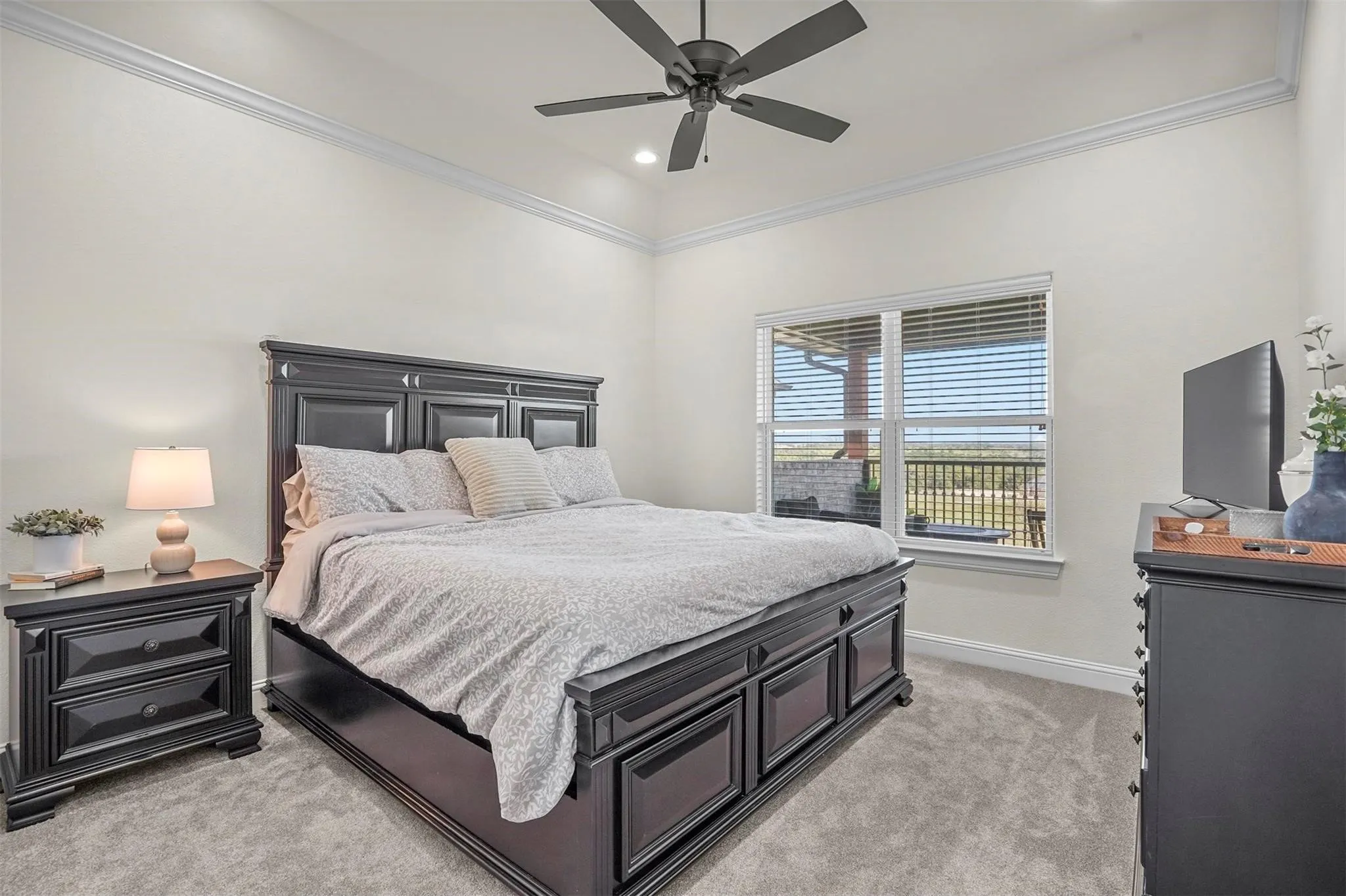 Single Family Residence For Sale in Parker County , 428 Royal Santana Run, Weatherford, Texas 76087, 6 Bedroom, 5 Bathroom, 3 Garage spaces, 4,404 Sqft, built in 2024, mls#21349892, Real Estate Agent in Weatherford, Homes For Sale in Parker county, Homes For Sale in Weatherford, Realtor in Weatherford Texas, Real Estate Brokerage Independent Realty Texas, Luminita Cordes Realtor