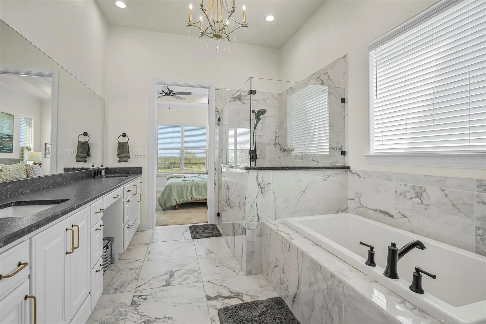 Single Family Residence For Sale in Parker County , 428 Royal Santana Run, Weatherford, Texas 76087, 6 Bedroom, 5 Bathroom, 3 Garage spaces, 4,404 Sqft, built in 2024, mls#21349892, Real Estate Agent in Weatherford, Homes For Sale in Parker county, Homes For Sale in Weatherford, Realtor in Weatherford Texas, Real Estate Brokerage Independent Realty Texas, Luminita Cordes Realtor