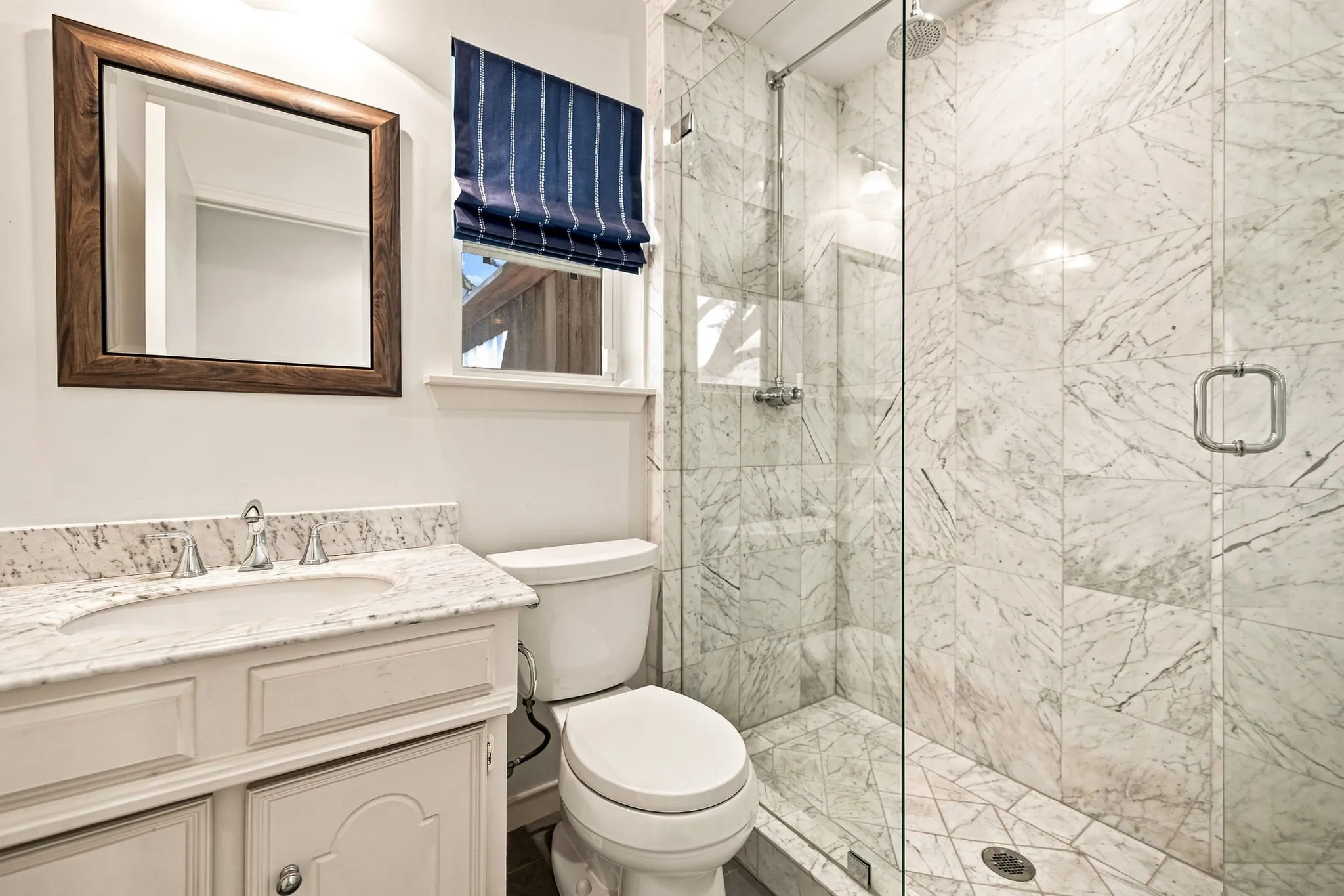 Single Family Residence For Sale in Dallas County , 6347 Chesley Lane, Dallas, Texas 75214, 6 Bedroom, 4 Bathroom, 2 Garage spaces, 3,781 Sqft, built in 1970, mls#21344215, Real Estate Agent in Dallas, Homes For Sale in Dallas county, Homes For Sale in Dallas, Realtor in Dallas Texas, Real Estate Brokerage Independent Realty Texas, Luminita Cordes Realtor