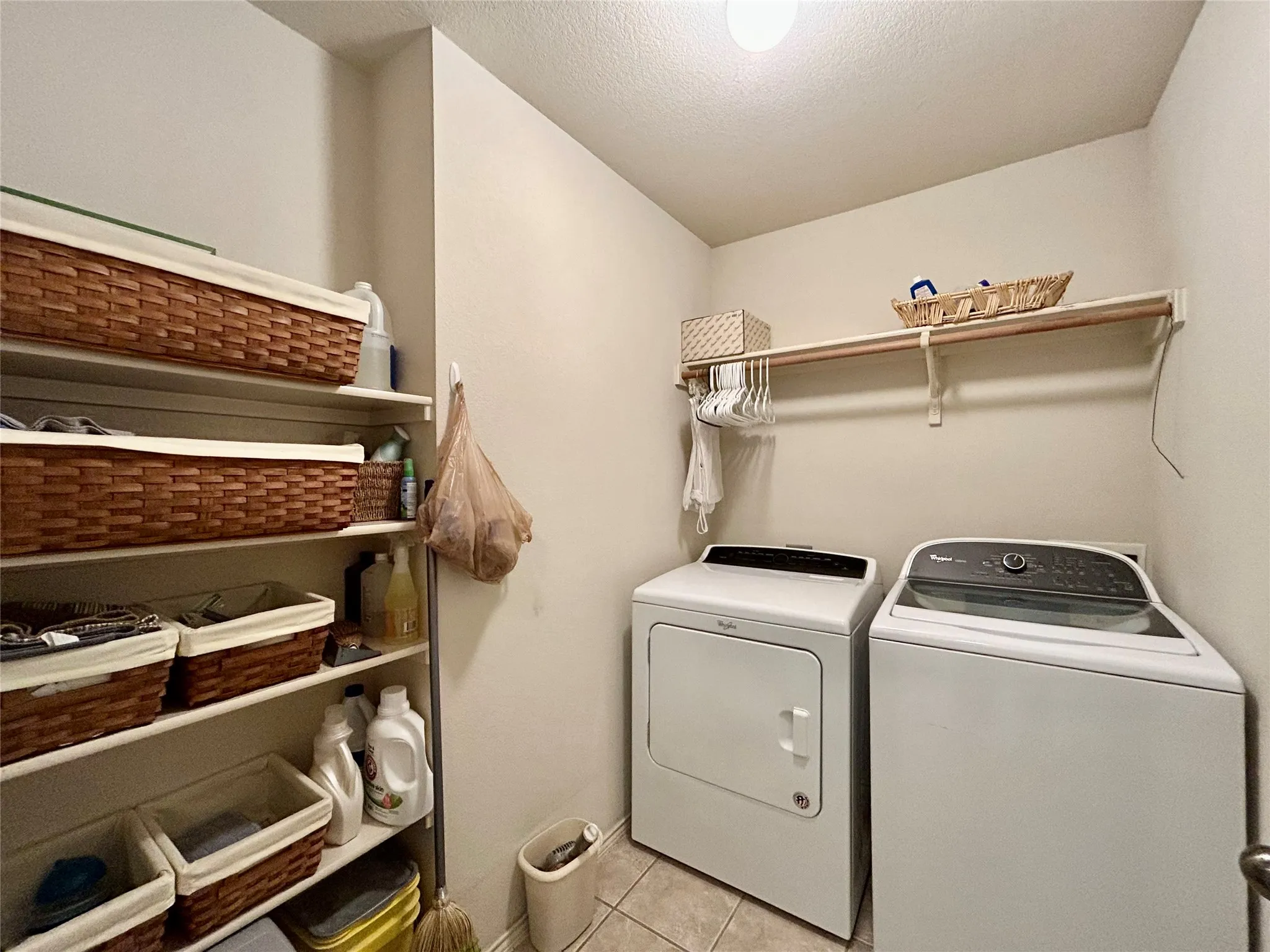 Single Family Residence For Sale in Tarrant County , 8853 STIRRUP Way, Fort Worth, Texas 76244, 4 Bedroom, 2 Bathroom, 2 Garage spaces, 2,005 Sqft, built in 2004, mls#21350965, Real Estate Agent in Fort Worth, Homes For Sale in Tarrant county, Homes For Sale in Fort Worth, Realtor in Fort Worth Texas, Real Estate Brokerage Independent Realty Texas, Luminita Cordes Realtor