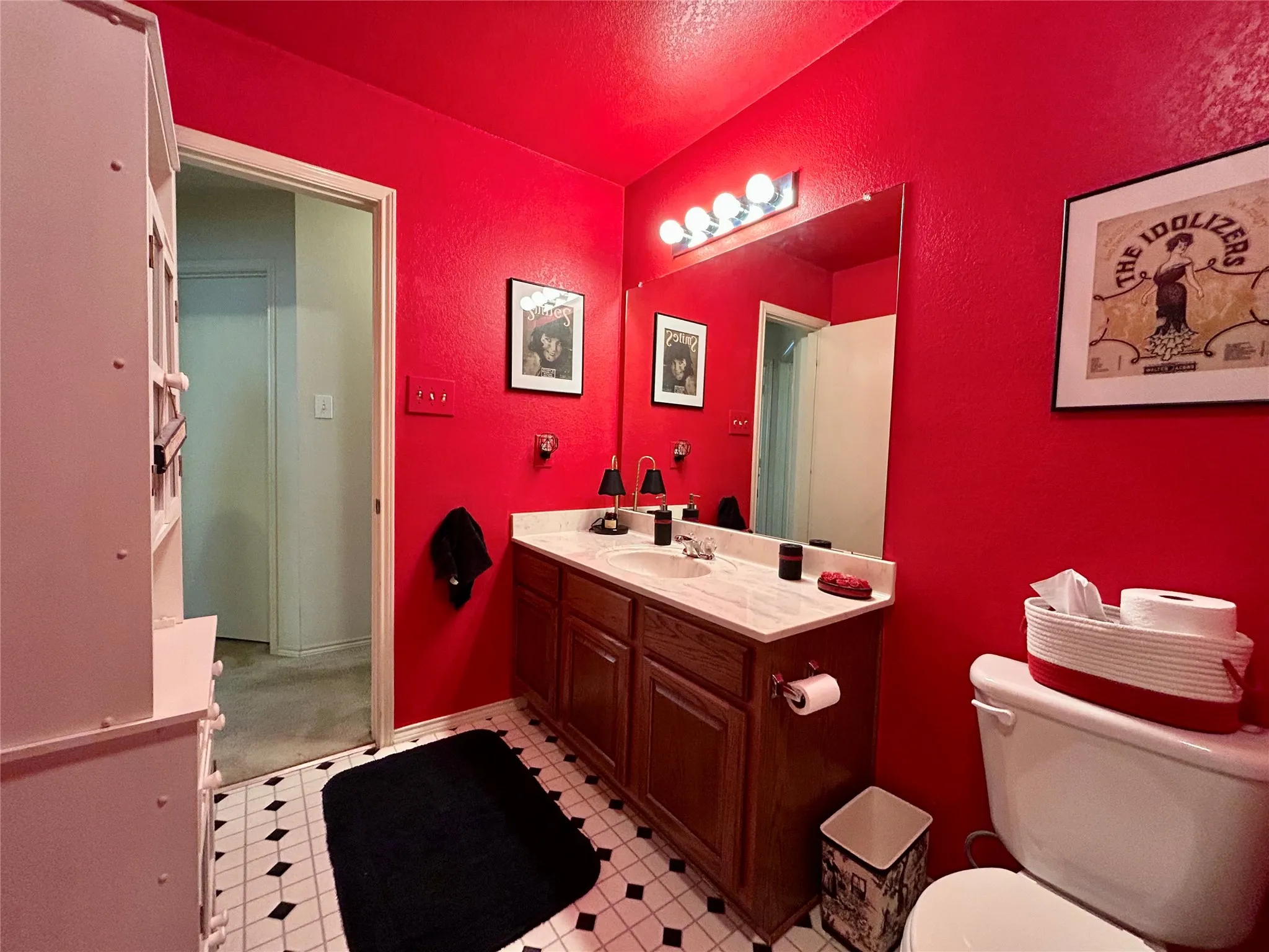 Single Family Residence For Sale in Tarrant County , 8853 STIRRUP Way, Fort Worth, Texas 76244, 4 Bedroom, 2 Bathroom, 2 Garage spaces, 2,005 Sqft, built in 2004, mls#21350965, Real Estate Agent in Fort Worth, Homes For Sale in Tarrant county, Homes For Sale in Fort Worth, Realtor in Fort Worth Texas, Real Estate Brokerage Independent Realty Texas, Luminita Cordes Realtor