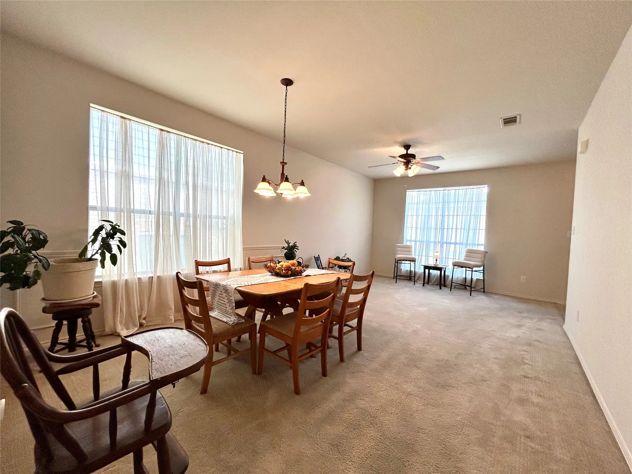 Single Family Residence For Sale in Tarrant County , 8853 STIRRUP Way, Fort Worth, Texas 76244, 4 Bedroom, 2 Bathroom, 2 Garage spaces, 2,005 Sqft, built in 2004, mls#21350965, Real Estate Agent in Fort Worth, Homes For Sale in Tarrant county, Homes For Sale in Fort Worth, Realtor in Fort Worth Texas, Real Estate Brokerage Independent Realty Texas, Luminita Cordes Realtor