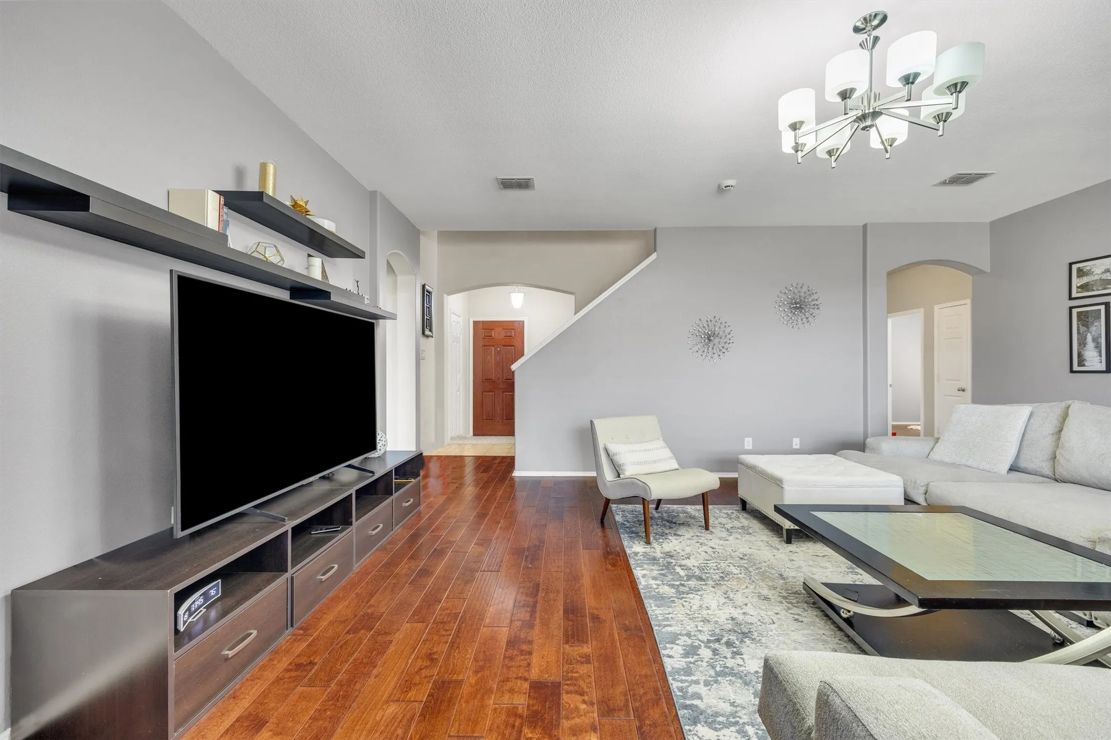 Single Family Residence For Rent in Collin County , 200 Shadybrook Drive, Wylie, Texas 75098, 4 Bedroom, 2 Bathroom, 2 Garage spaces, 2,369 Sqft, built in 2008, Price $2,500, mls#21349750, Real Estate Agent in Wylie, Homes For Rent in Collin county, Homes For Rent in Wylie, Realtor in Wylie Texas, Real Estate Brokerage Independent Realty Texas, Luminita Cordes Realtor