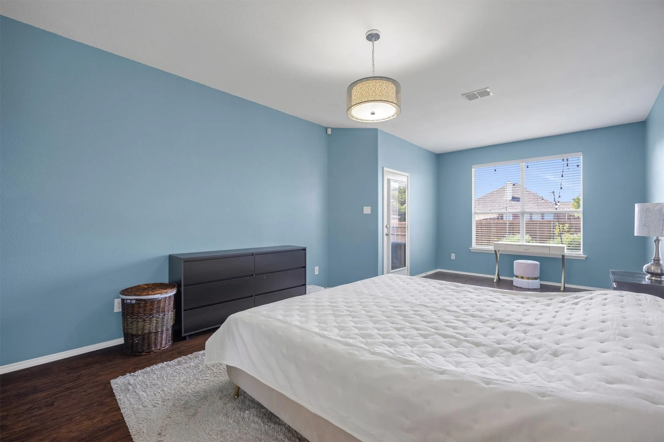Single Family Residence For Rent in Collin County , 200 Shadybrook Drive, Wylie, Texas 75098, 4 Bedroom, 2 Bathroom, 2 Garage spaces, 2,369 Sqft, built in 2008, Price $2,500, mls#21349750, Real Estate Agent in Wylie, Homes For Rent in Collin county, Homes For Rent in Wylie, Realtor in Wylie Texas, Real Estate Brokerage Independent Realty Texas, Luminita Cordes Realtor