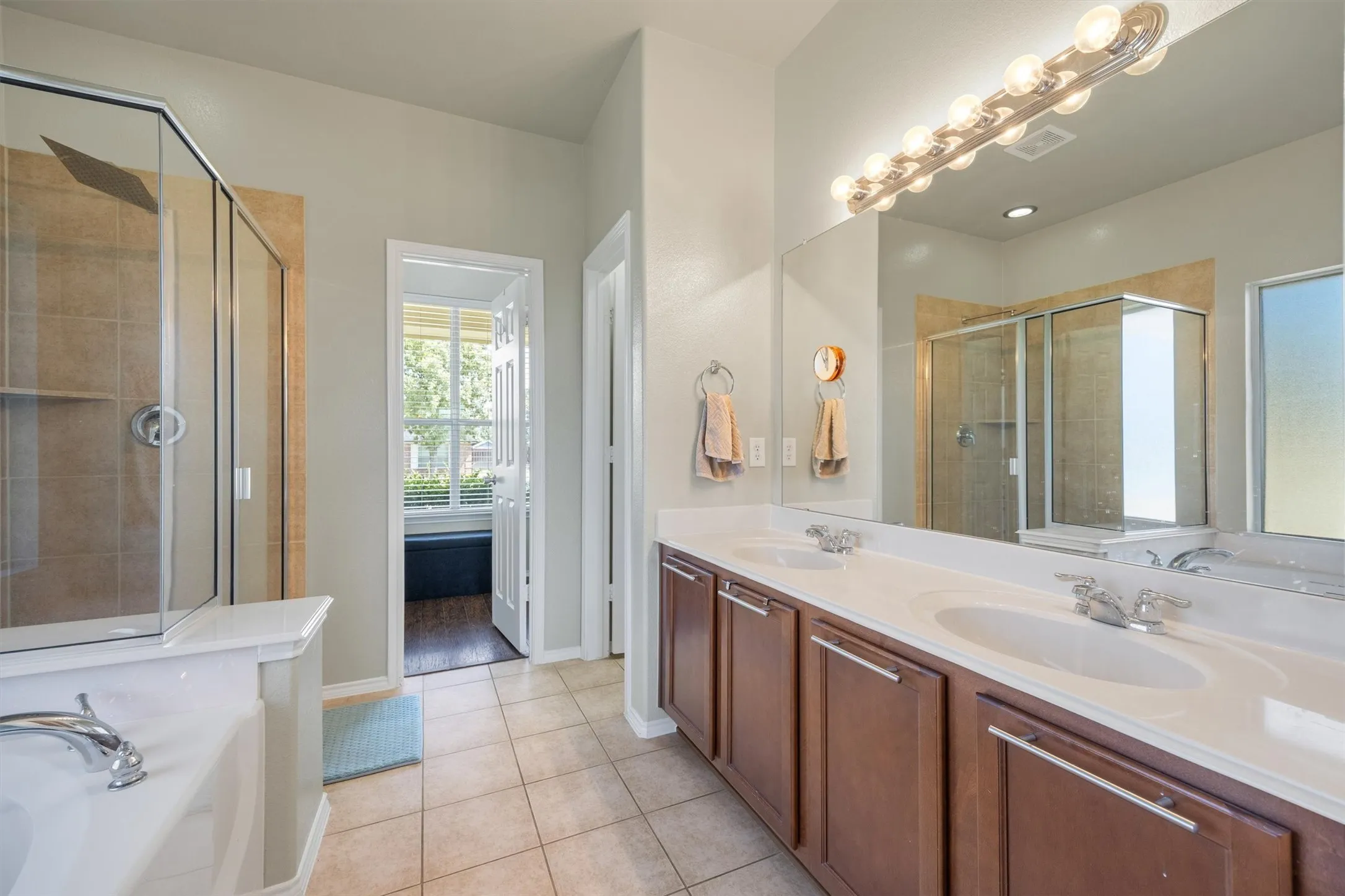Single Family Residence For Rent in Collin County , 200 Shadybrook Drive, Wylie, Texas 75098, 4 Bedroom, 2 Bathroom, 2 Garage spaces, 2,369 Sqft, built in 2008, Price $2,500, mls#21349750, Real Estate Agent in Wylie, Homes For Rent in Collin county, Homes For Rent in Wylie, Realtor in Wylie Texas, Real Estate Brokerage Independent Realty Texas, Luminita Cordes Realtor
