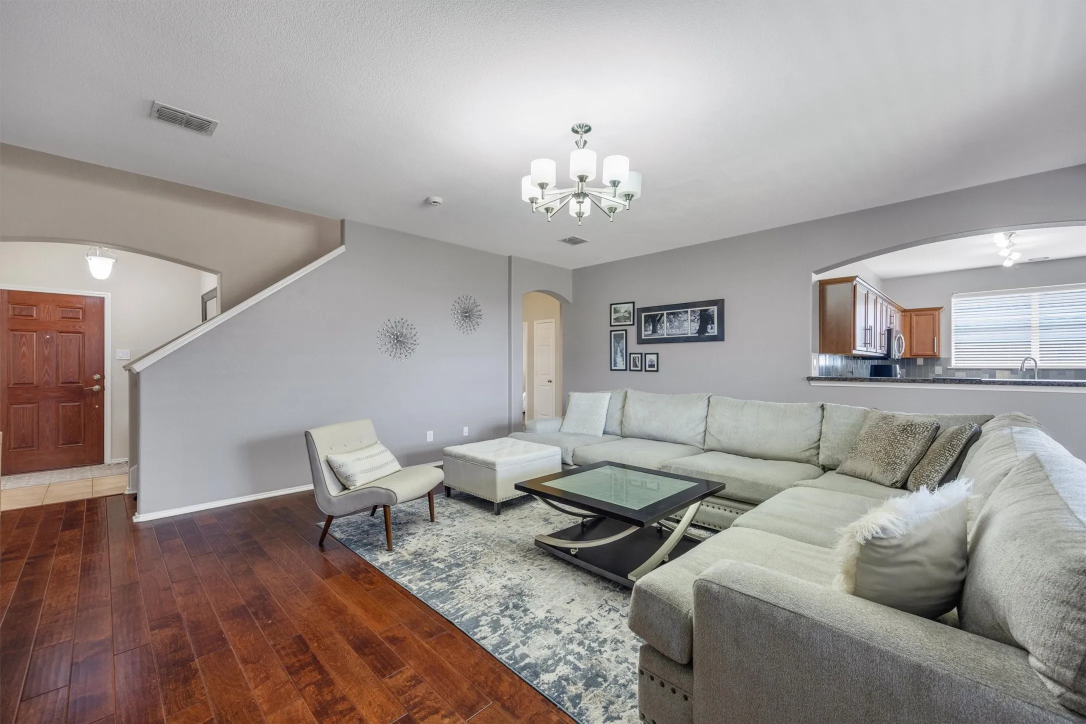 Single Family Residence For Rent in Collin County , 200 Shadybrook Drive, Wylie, Texas 75098, 4 Bedroom, 2 Bathroom, 2 Garage spaces, 2,369 Sqft, built in 2008, Price $2,500, mls#21349750, Real Estate Agent in Wylie, Homes For Rent in Collin county, Homes For Rent in Wylie, Realtor in Wylie Texas, Real Estate Brokerage Independent Realty Texas, Luminita Cordes Realtor