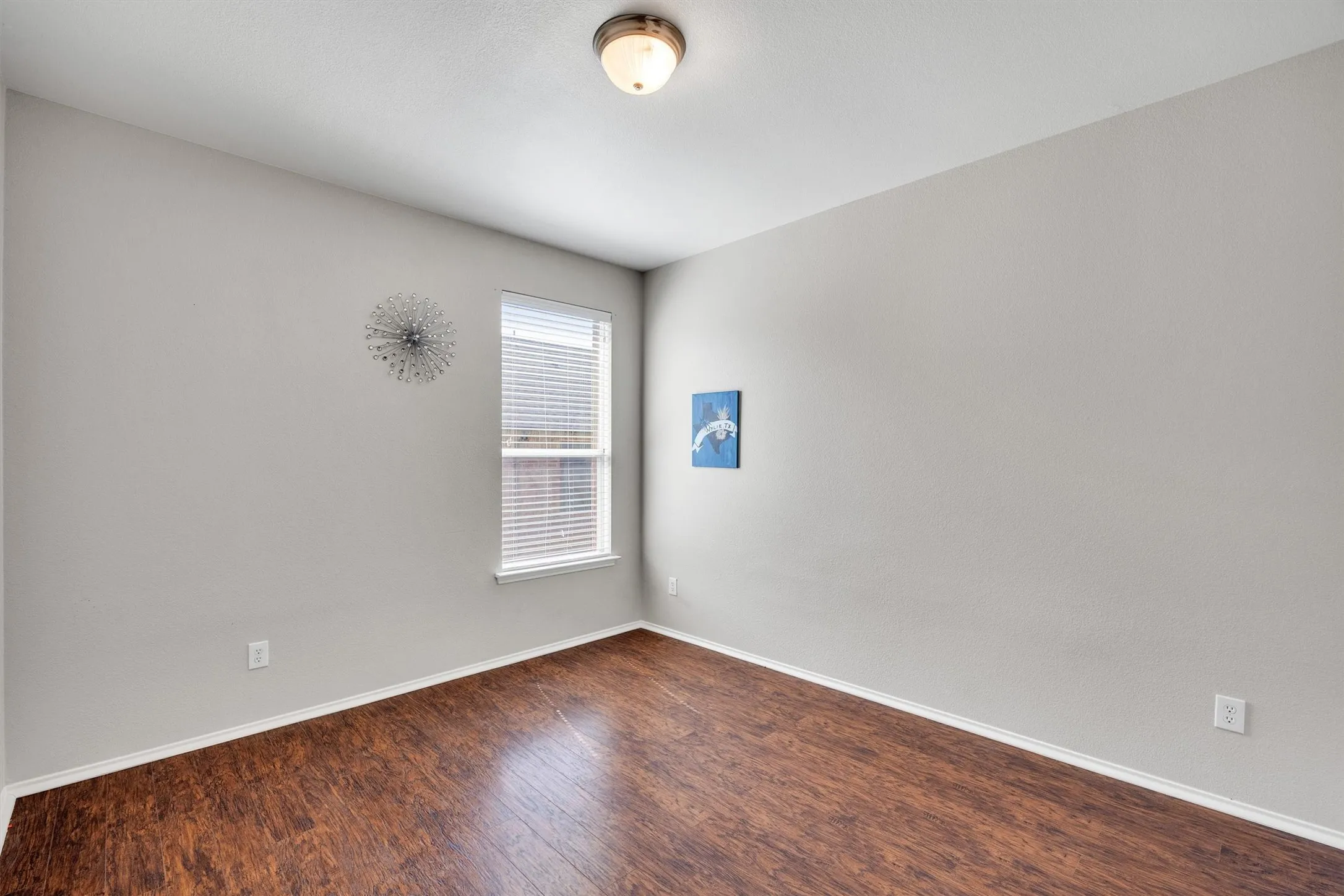 Single Family Residence For Rent in Collin County , 200 Shadybrook Drive, Wylie, Texas 75098, 4 Bedroom, 2 Bathroom, 2 Garage spaces, 2,369 Sqft, built in 2008, Price $2,500, mls#21349750, Real Estate Agent in Wylie, Homes For Rent in Collin county, Homes For Rent in Wylie, Realtor in Wylie Texas, Real Estate Brokerage Independent Realty Texas, Luminita Cordes Realtor