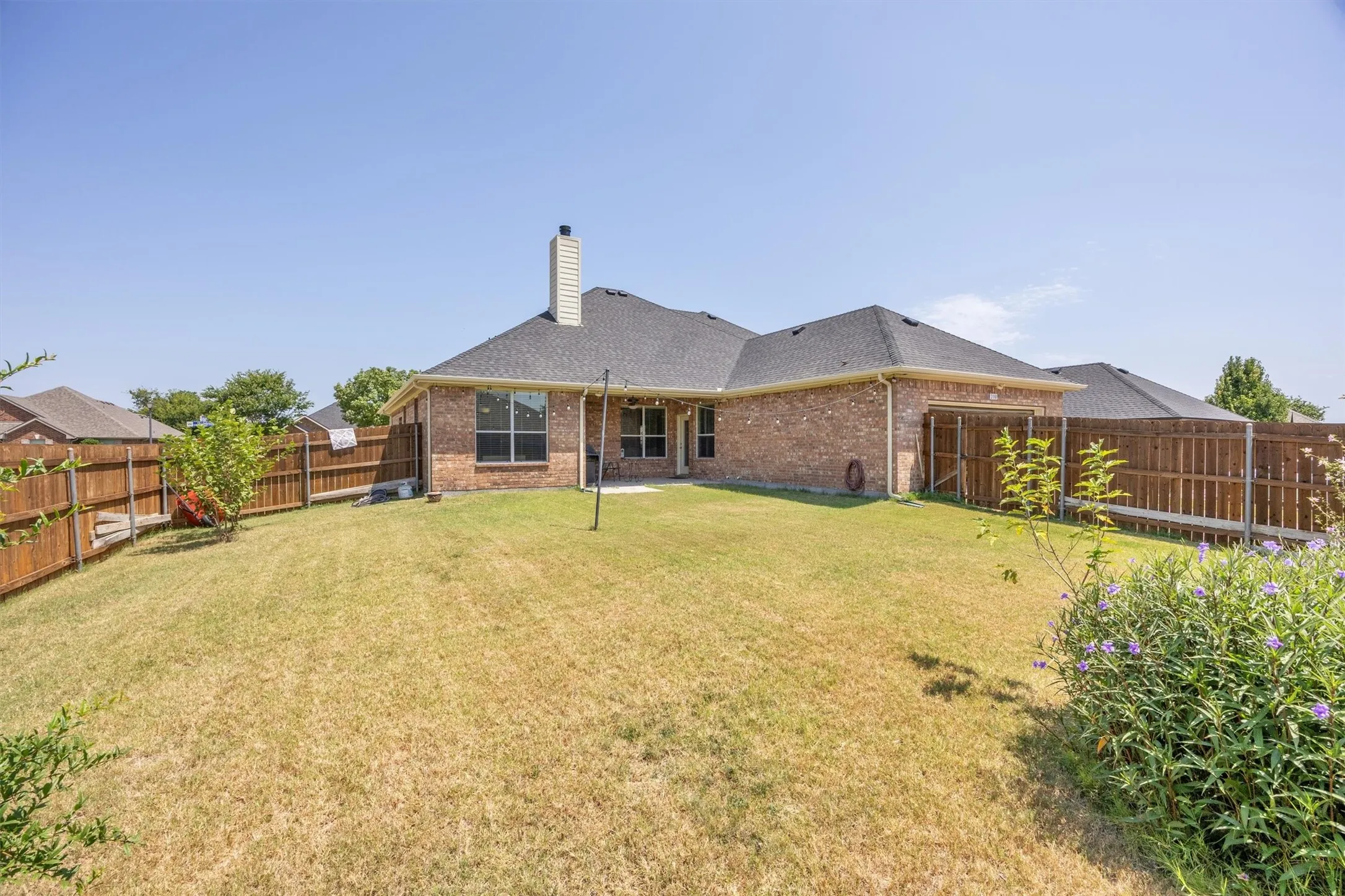 Single Family Residence For Rent in Collin County , 200 Shadybrook Drive, Wylie, Texas 75098, 4 Bedroom, 2 Bathroom, 2 Garage spaces, 2,369 Sqft, built in 2008, Price $2,500, mls#21349750, Real Estate Agent in Wylie, Homes For Rent in Collin county, Homes For Rent in Wylie, Realtor in Wylie Texas, Real Estate Brokerage Independent Realty Texas, Luminita Cordes Realtor