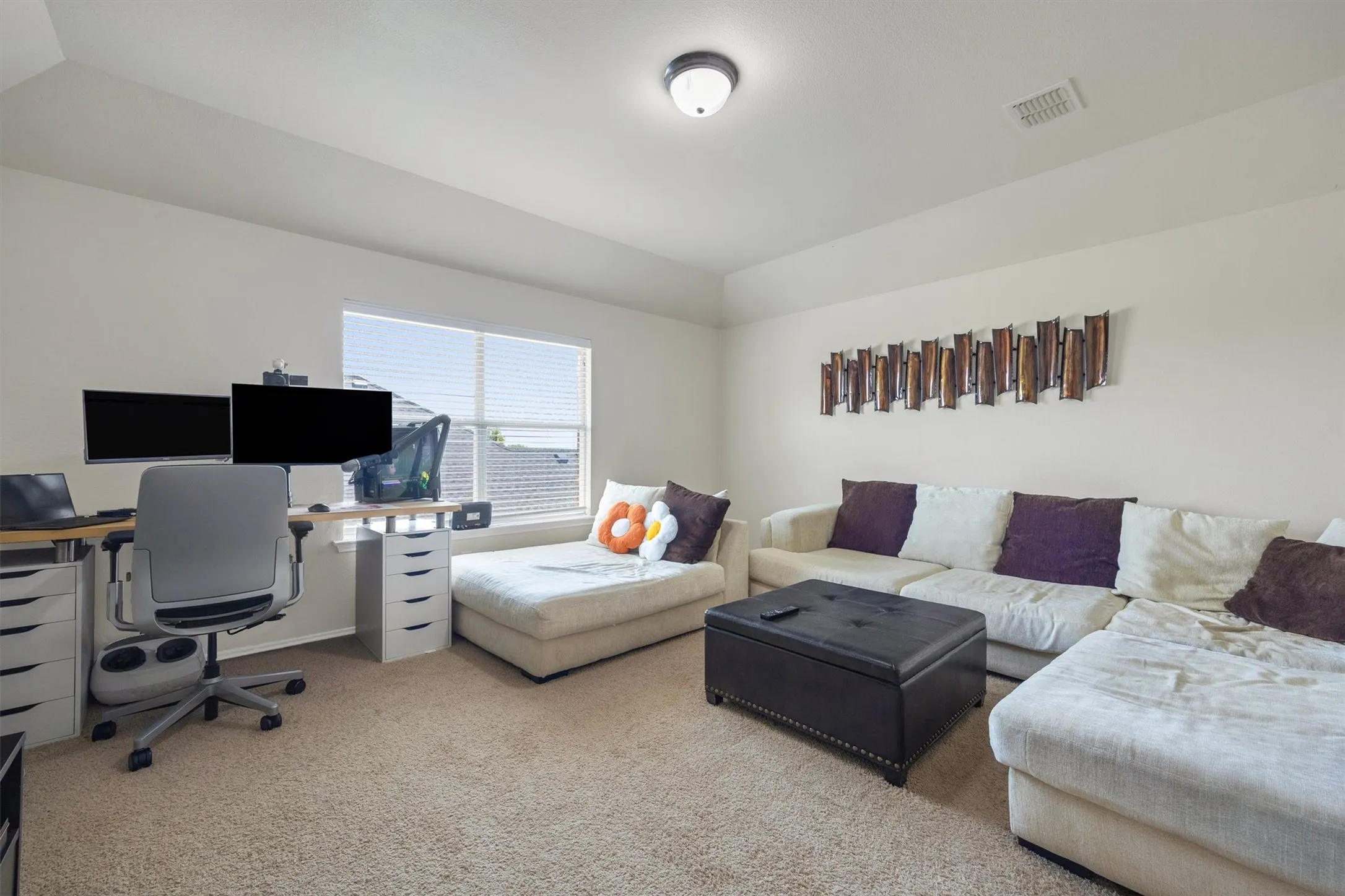 Single Family Residence For Rent in Collin County , 200 Shadybrook Drive, Wylie, Texas 75098, 4 Bedroom, 2 Bathroom, 2 Garage spaces, 2,369 Sqft, built in 2008, Price $2,500, mls#21349750, Real Estate Agent in Wylie, Homes For Rent in Collin county, Homes For Rent in Wylie, Realtor in Wylie Texas, Real Estate Brokerage Independent Realty Texas, Luminita Cordes Realtor