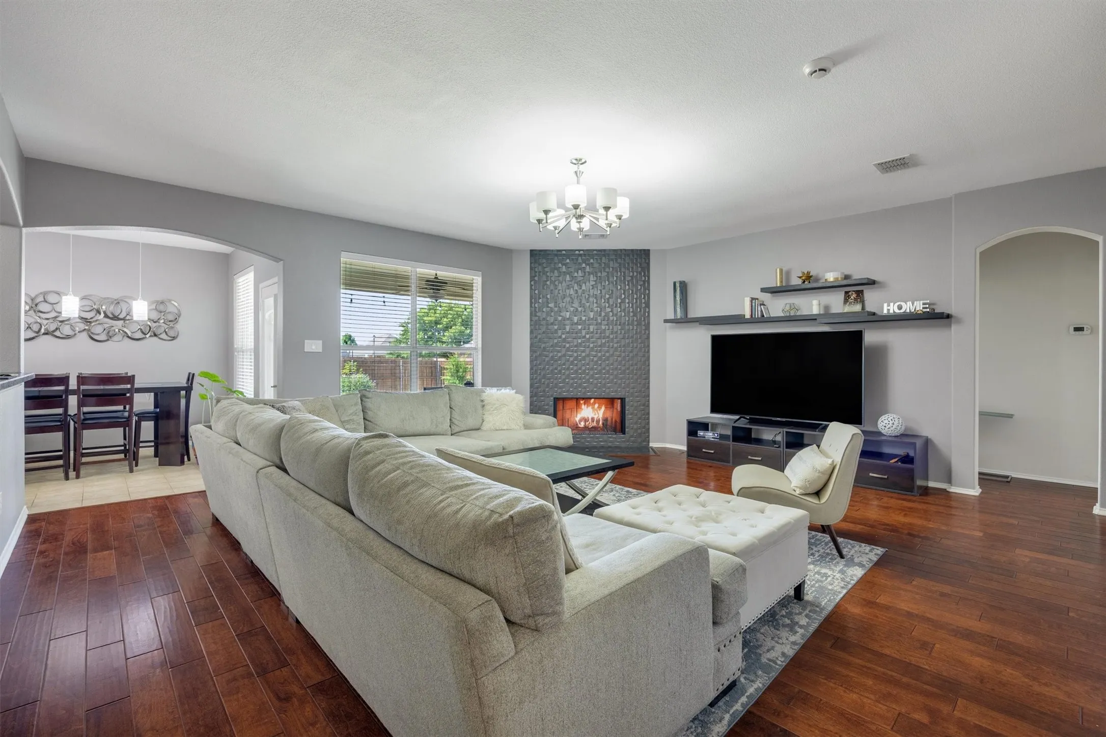 Single Family Residence For Rent in Collin County , 200 Shadybrook Drive, Wylie, Texas 75098, 4 Bedroom, 2 Bathroom, 2 Garage spaces, 2,369 Sqft, built in 2008, Price $2,500, mls#21349750, Real Estate Agent in Wylie, Homes For Rent in Collin county, Homes For Rent in Wylie, Realtor in Wylie Texas, Real Estate Brokerage Independent Realty Texas, Luminita Cordes Realtor