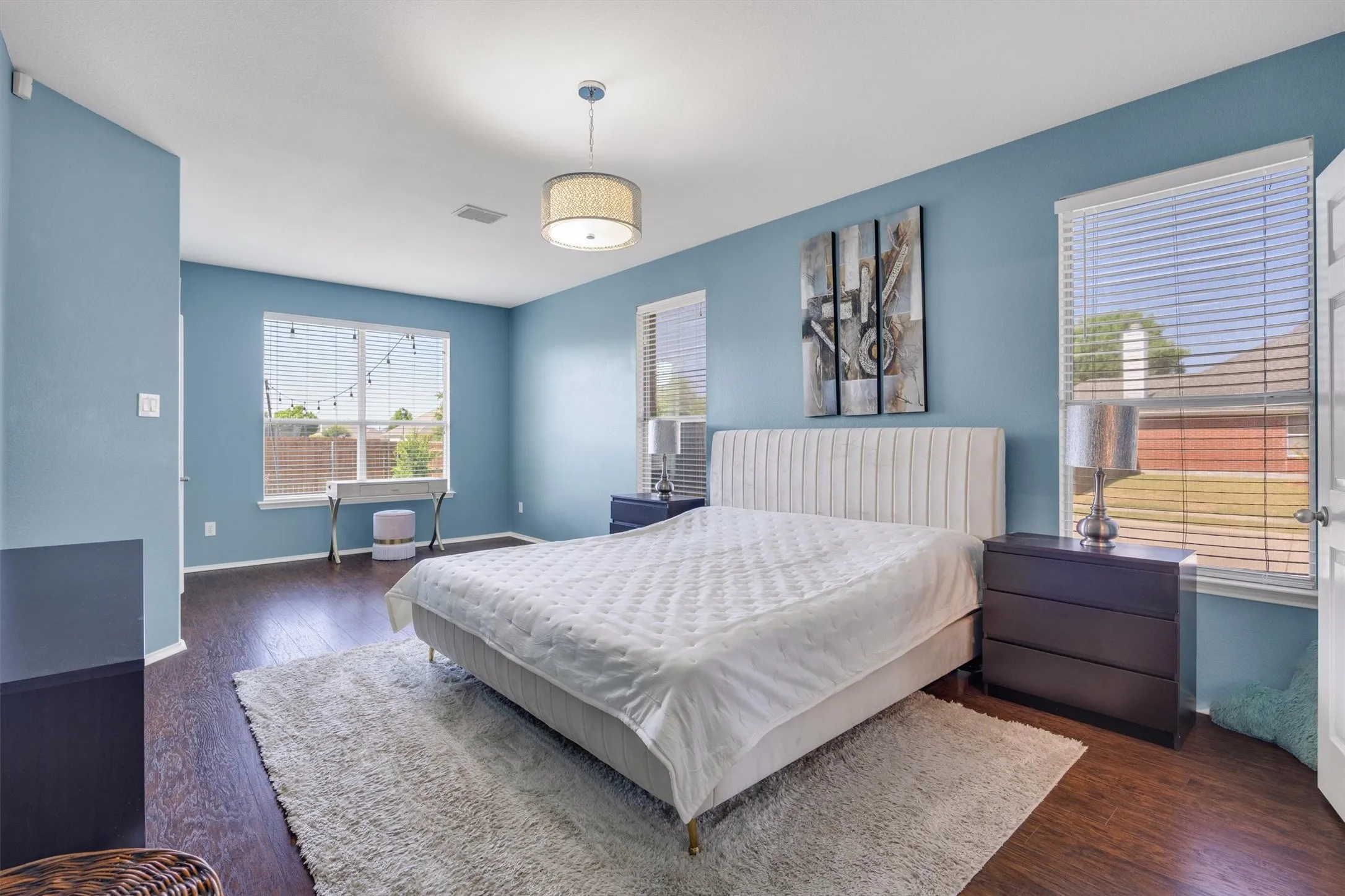 Single Family Residence For Rent in Collin County , 200 Shadybrook Drive, Wylie, Texas 75098, 4 Bedroom, 2 Bathroom, 2 Garage spaces, 2,369 Sqft, built in 2008, Price $2,500, mls#21349750, Real Estate Agent in Wylie, Homes For Rent in Collin county, Homes For Rent in Wylie, Realtor in Wylie Texas, Real Estate Brokerage Independent Realty Texas, Luminita Cordes Realtor