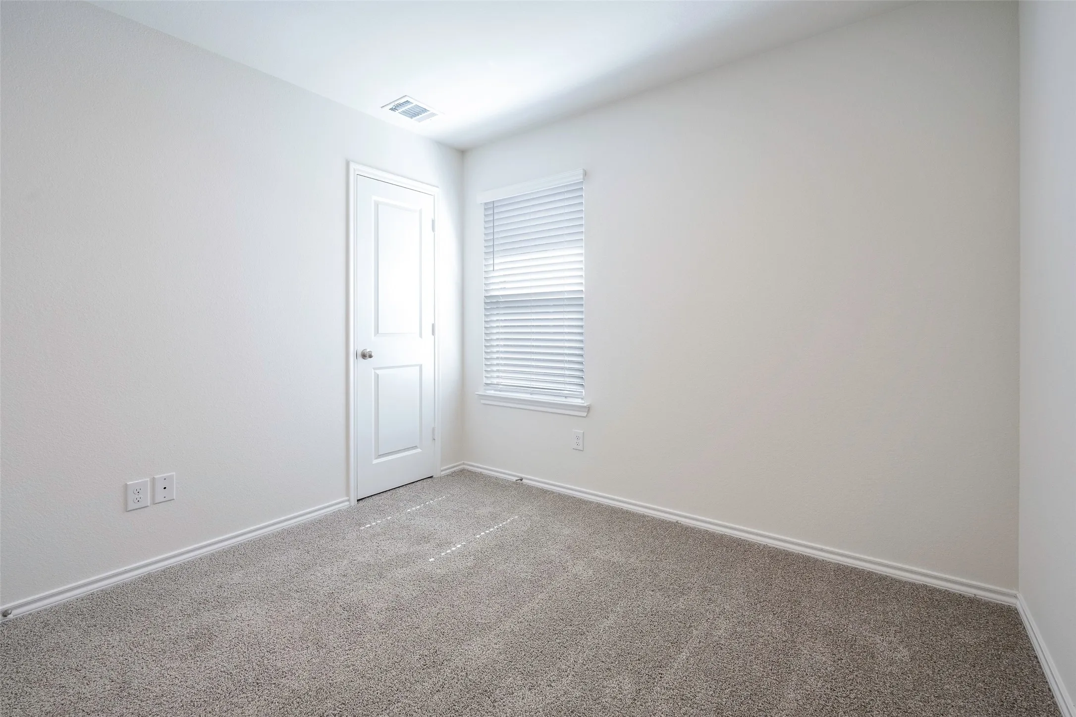 Single Family Residence For Rent in Hunt County , 1903 Feeder Way, Royse City, Texas 75189, 3 Bedroom, 2 Bathroom, 2 Garage spaces, 1,327 Sqft, built in 2023, mls#21352110, Real Estate Agent in Royse City, Homes For Rent in Hunt county, Homes For Rent in Royse City, Realtor in Royse City Texas, Real Estate Brokerage Independent Realty Texas, Luminita Cordes Realtor