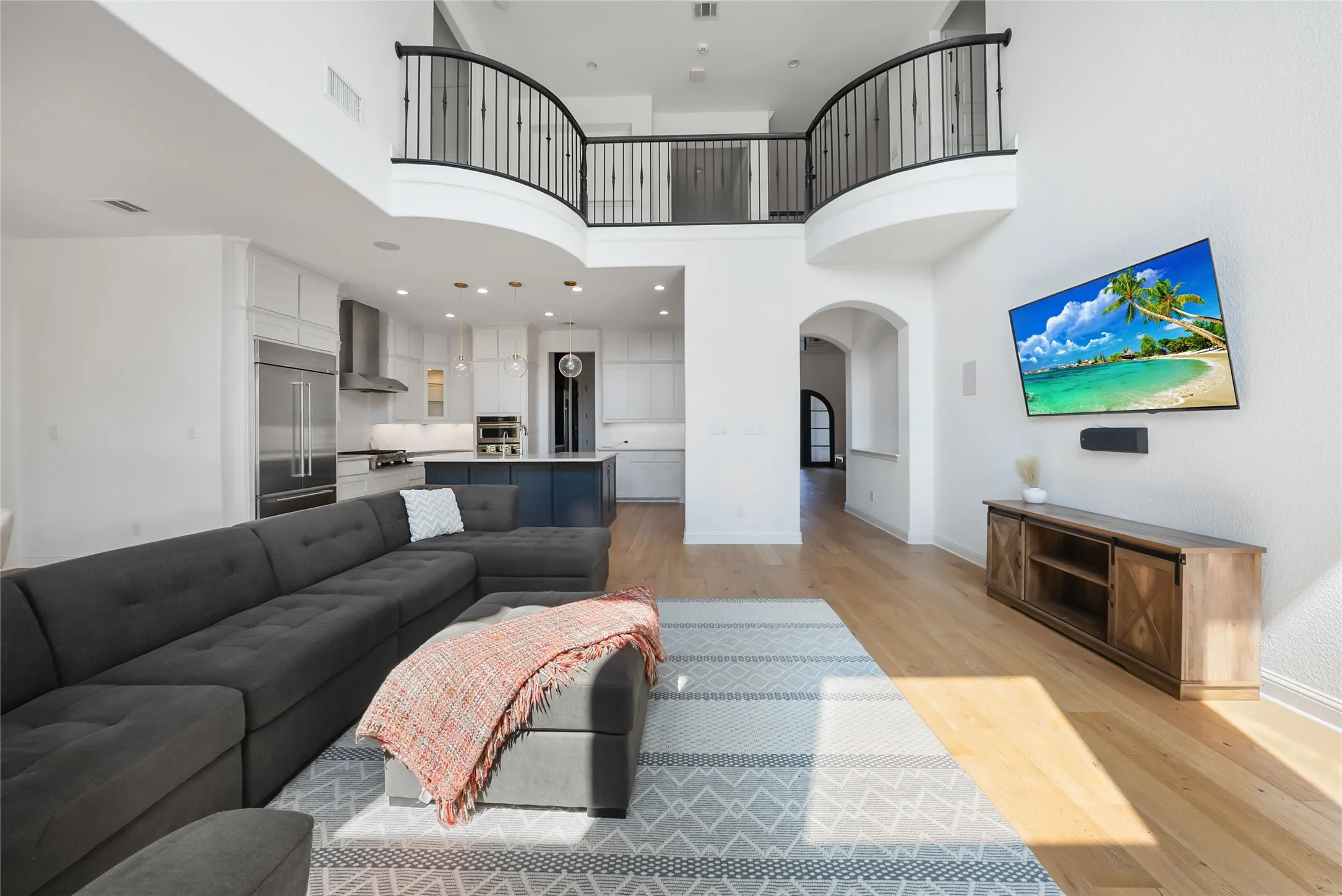 Single Family Residence For Rent in Denton County , 7108 Calypso Lane, Frisco, Texas 75036, 5 Bedroom, 6 Bathroom, 3 Garage spaces, 5,099 Sqft, built in 2017, Price $7,500, mls#21346256, Real Estate Agent in Frisco, Homes For Rent in Denton county, Homes For Rent in Frisco, Realtor in Frisco Texas, Real Estate Brokerage Independent Realty Texas, Luminita Cordes Realtor