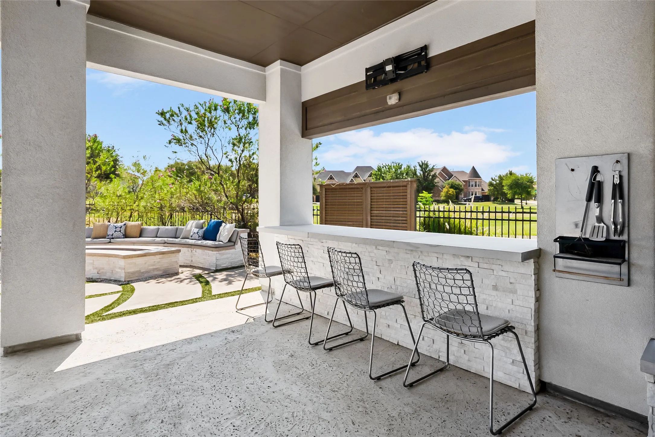 Single Family Residence For Rent in Denton County , 7108 Calypso Lane, Frisco, Texas 75036, 5 Bedroom, 6 Bathroom, 3 Garage spaces, 5,099 Sqft, built in 2017, Price $7,500, mls#21346256, Real Estate Agent in Frisco, Homes For Rent in Denton county, Homes For Rent in Frisco, Realtor in Frisco Texas, Real Estate Brokerage Independent Realty Texas, Luminita Cordes Realtor