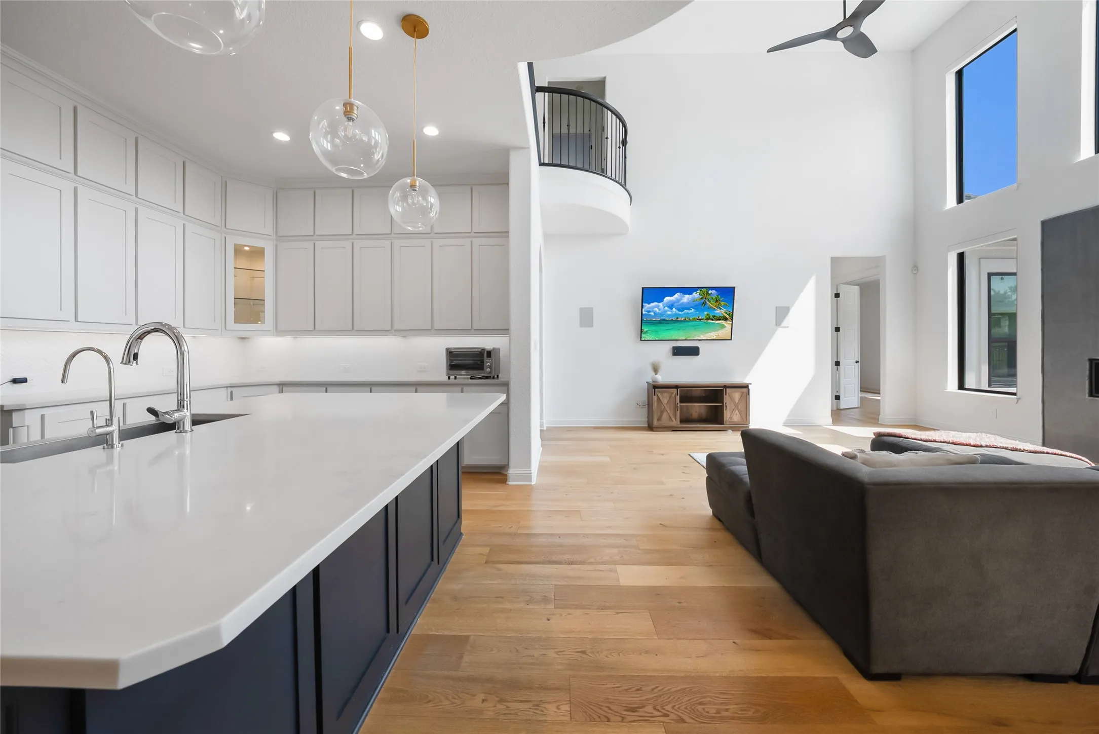 Single Family Residence For Rent in Denton County , 7108 Calypso Lane, Frisco, Texas 75036, 5 Bedroom, 6 Bathroom, 3 Garage spaces, 5,099 Sqft, built in 2017, Price $7,500, mls#21346256, Real Estate Agent in Frisco, Homes For Rent in Denton county, Homes For Rent in Frisco, Realtor in Frisco Texas, Real Estate Brokerage Independent Realty Texas, Luminita Cordes Realtor