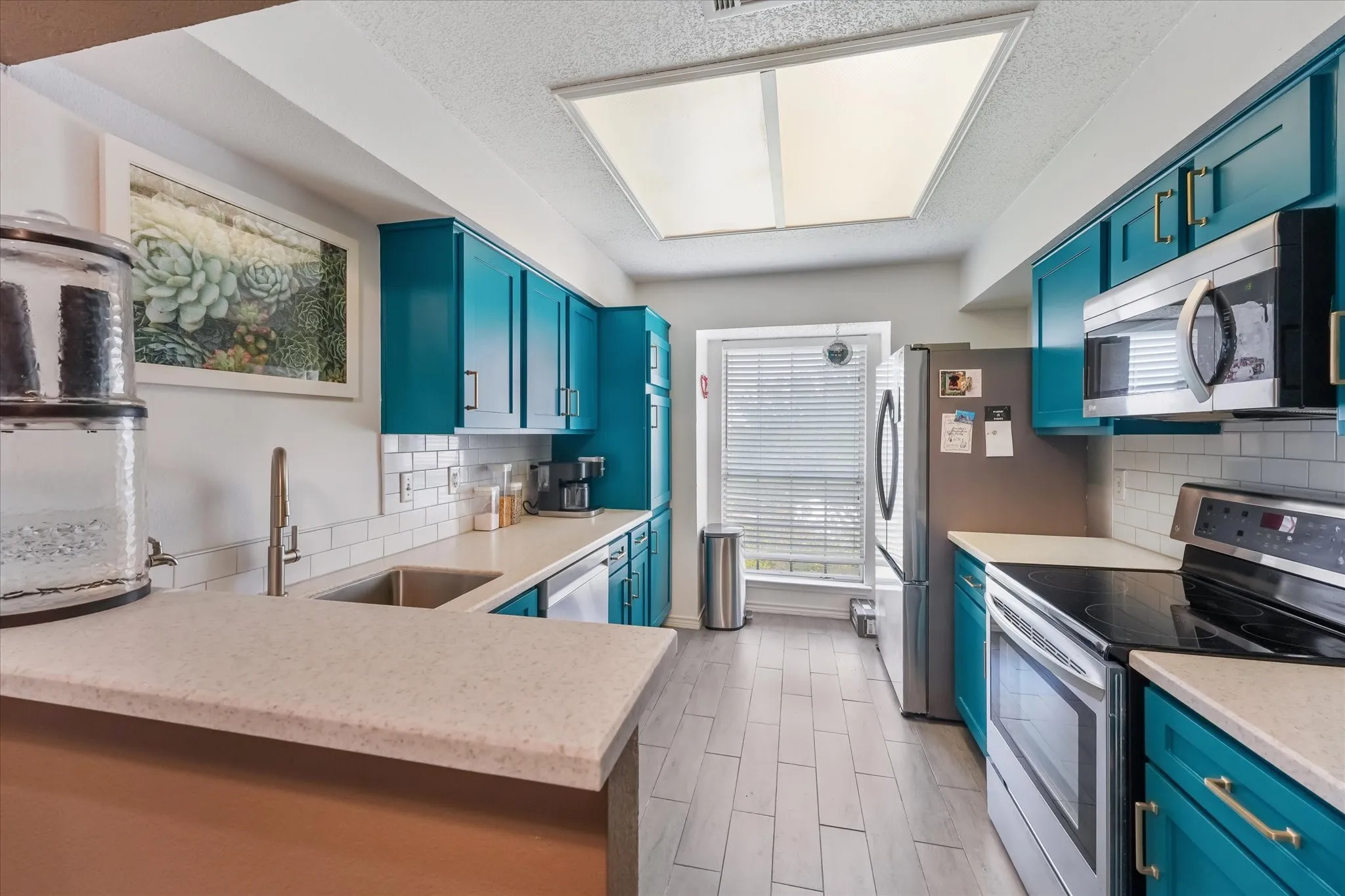 Condominium For Sale in Dallas County , 8600 Coppertowne Lane 501, Dallas, Texas 75243, 1 Bedroom, 1 Bathroom, 1 Garage spaces, 721 Sqft, built in 1982, mls#21341718, Real Estate Agent in Dallas, Homes For Sale in Dallas county, Homes For Sale in Dallas, Realtor in Dallas Texas, Real Estate Brokerage Independent Realty Texas, Luminita Cordes Realtor