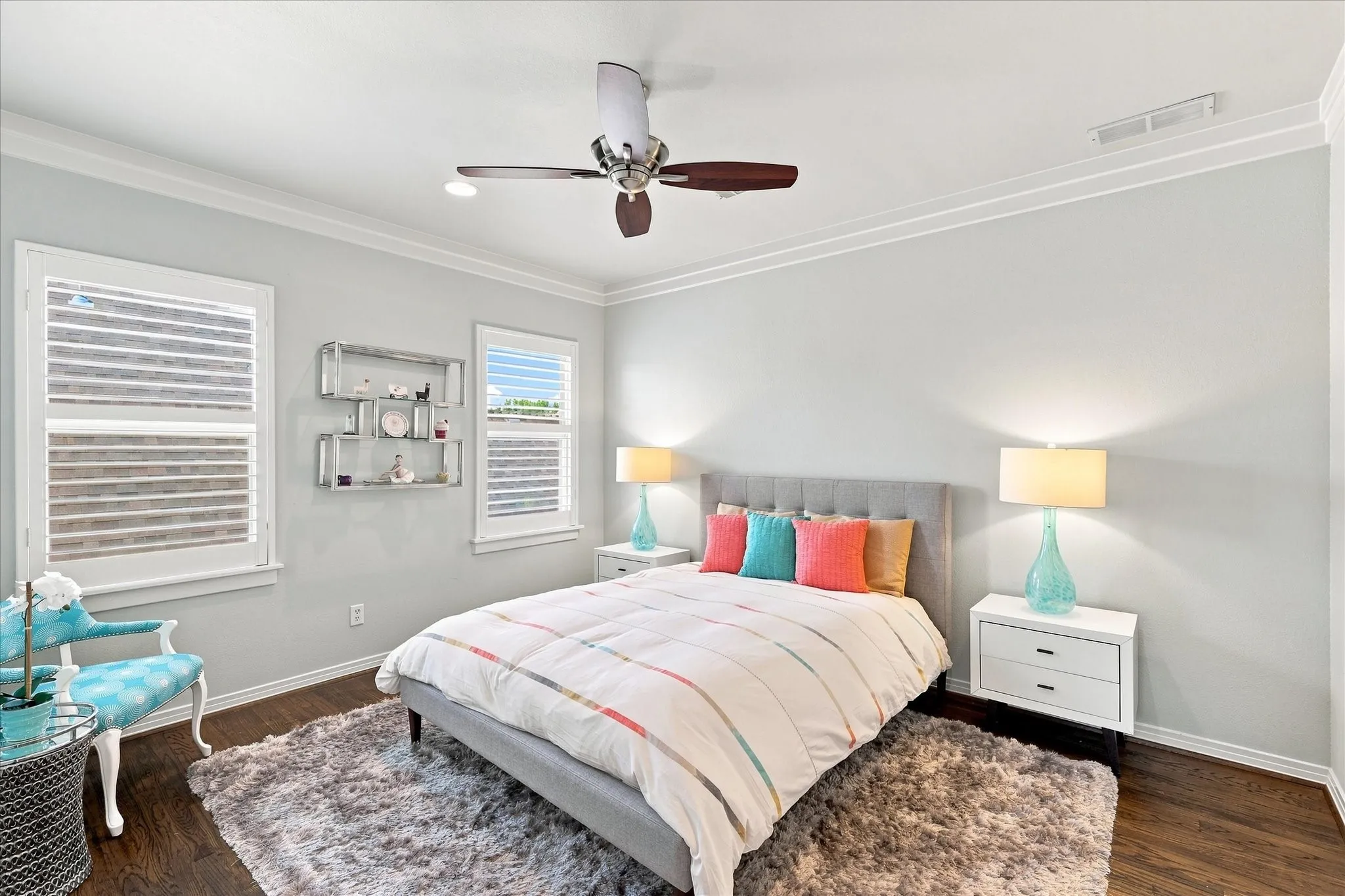 Single Family Residence For Sale in Tarrant County , 520 Queensbury Turn, Southlake, Texas 76092, 4 Bedroom, 5 Bathroom, 2 Garage spaces, 4,061 Sqft, built in 2002, mls#21349247, Real Estate Agent in Southlake, Homes For Sale in Tarrant county, Homes For Sale in Southlake, Realtor in Southlake Texas, Real Estate Brokerage Independent Realty Texas, Luminita Cordes Realtor