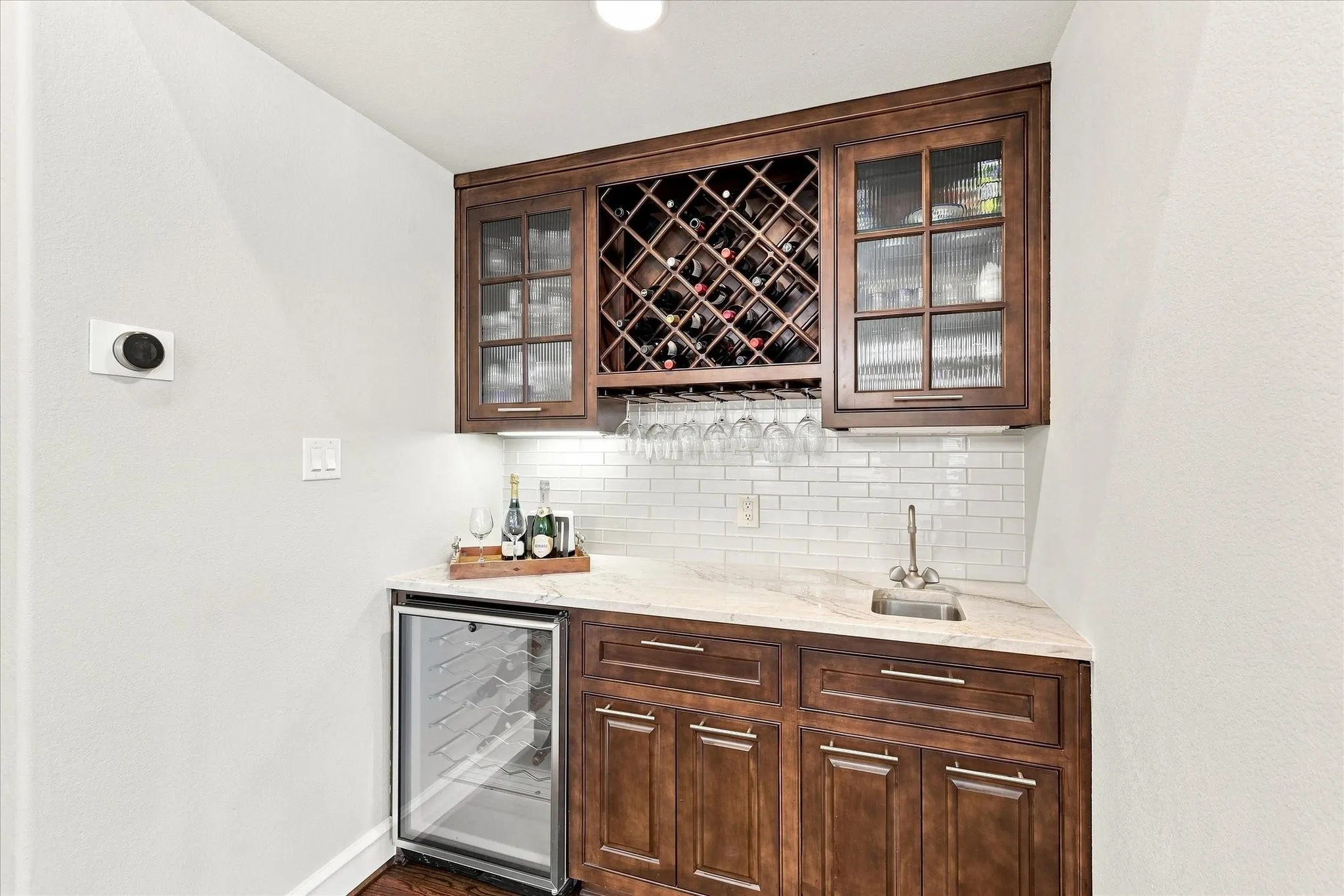 Single Family Residence For Sale in Tarrant County , 520 Queensbury Turn, Southlake, Texas 76092, 4 Bedroom, 5 Bathroom, 2 Garage spaces, 4,061 Sqft, built in 2002, mls#21349247, Real Estate Agent in Southlake, Homes For Sale in Tarrant county, Homes For Sale in Southlake, Realtor in Southlake Texas, Real Estate Brokerage Independent Realty Texas, Luminita Cordes Realtor