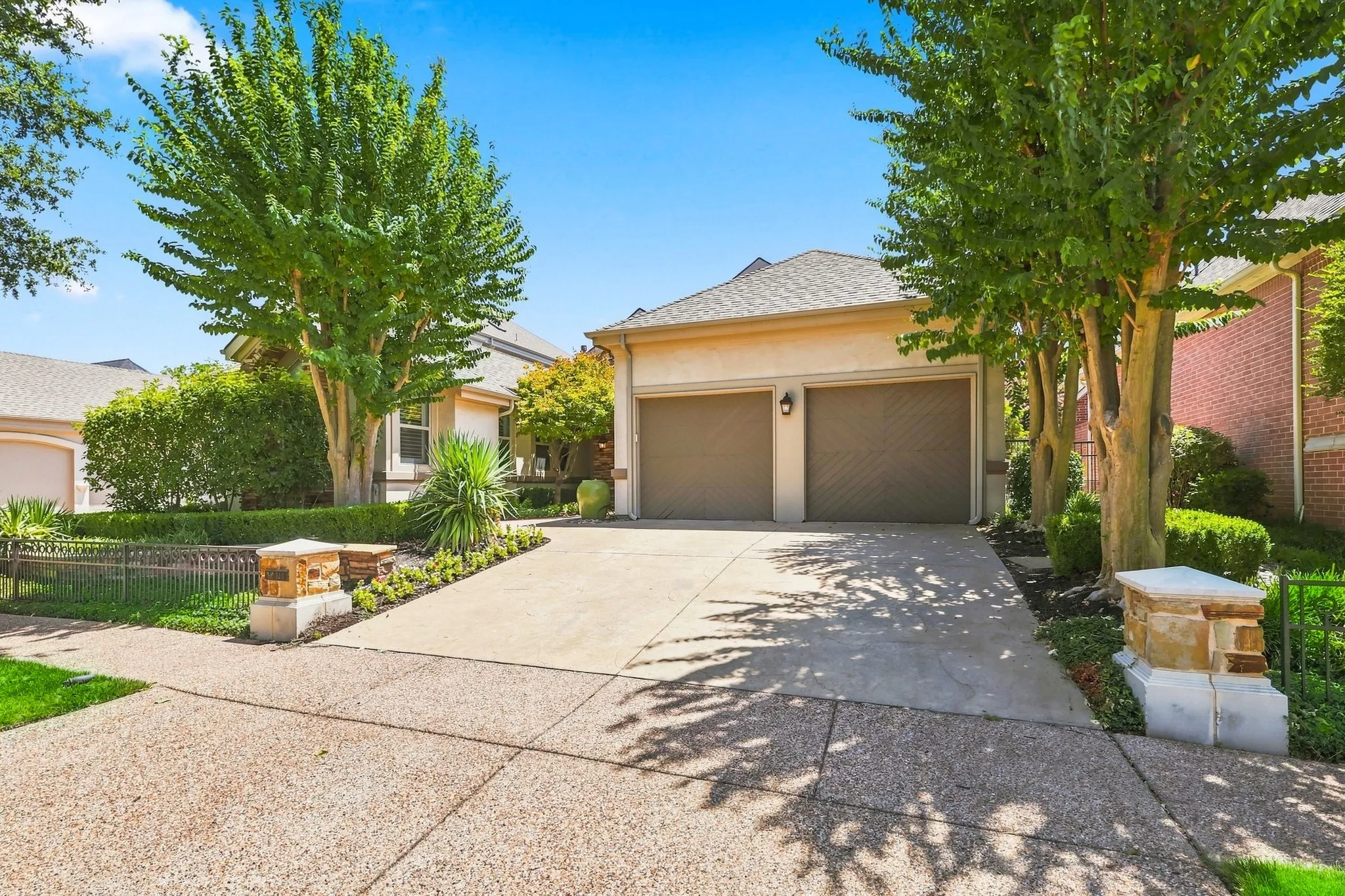 Single Family Residence For Sale in Tarrant County , 520 Queensbury Turn, Southlake, Texas 76092, 4 Bedroom, 5 Bathroom, 2 Garage spaces, 4,061 Sqft, built in 2002, mls#21349247, Real Estate Agent in Southlake, Homes For Sale in Tarrant county, Homes For Sale in Southlake, Realtor in Southlake Texas, Real Estate Brokerage Independent Realty Texas, Luminita Cordes Realtor