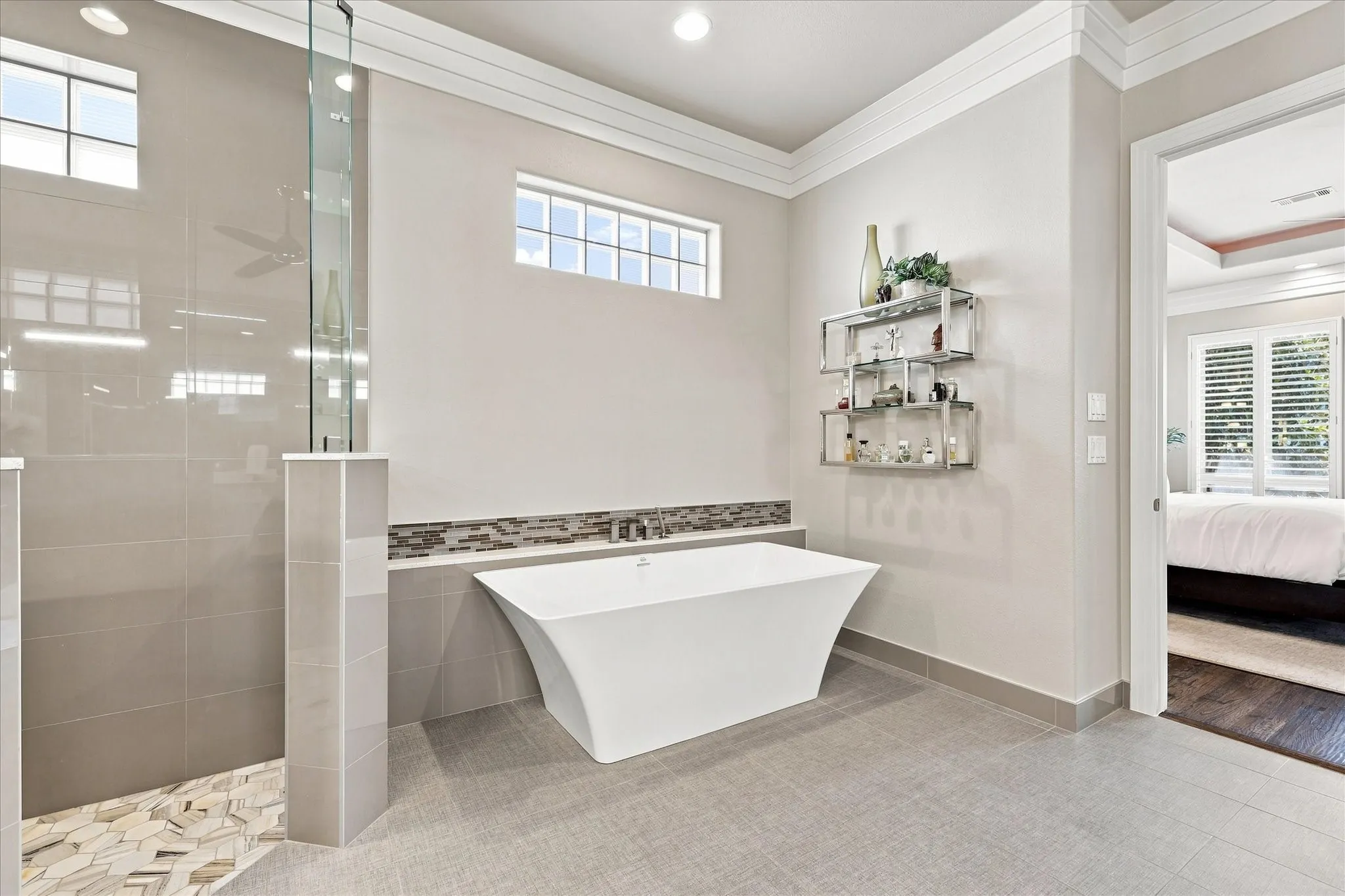 Single Family Residence For Sale in Tarrant County , 520 Queensbury Turn, Southlake, Texas 76092, 4 Bedroom, 5 Bathroom, 2 Garage spaces, 4,061 Sqft, built in 2002, mls#21349247, Real Estate Agent in Southlake, Homes For Sale in Tarrant county, Homes For Sale in Southlake, Realtor in Southlake Texas, Real Estate Brokerage Independent Realty Texas, Luminita Cordes Realtor