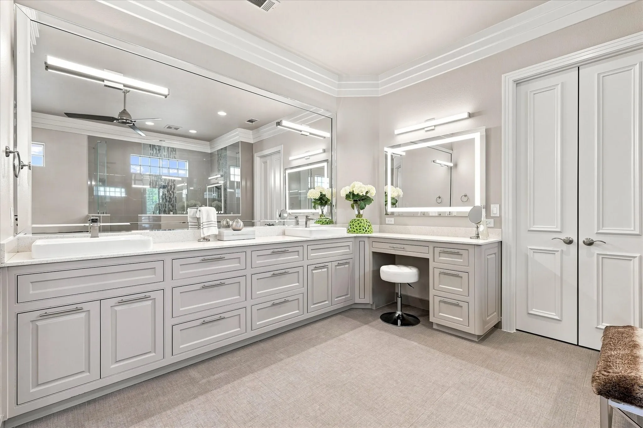Single Family Residence For Sale in Tarrant County , 520 Queensbury Turn, Southlake, Texas 76092, 4 Bedroom, 5 Bathroom, 2 Garage spaces, 4,061 Sqft, built in 2002, mls#21349247, Real Estate Agent in Southlake, Homes For Sale in Tarrant county, Homes For Sale in Southlake, Realtor in Southlake Texas, Real Estate Brokerage Independent Realty Texas, Luminita Cordes Realtor