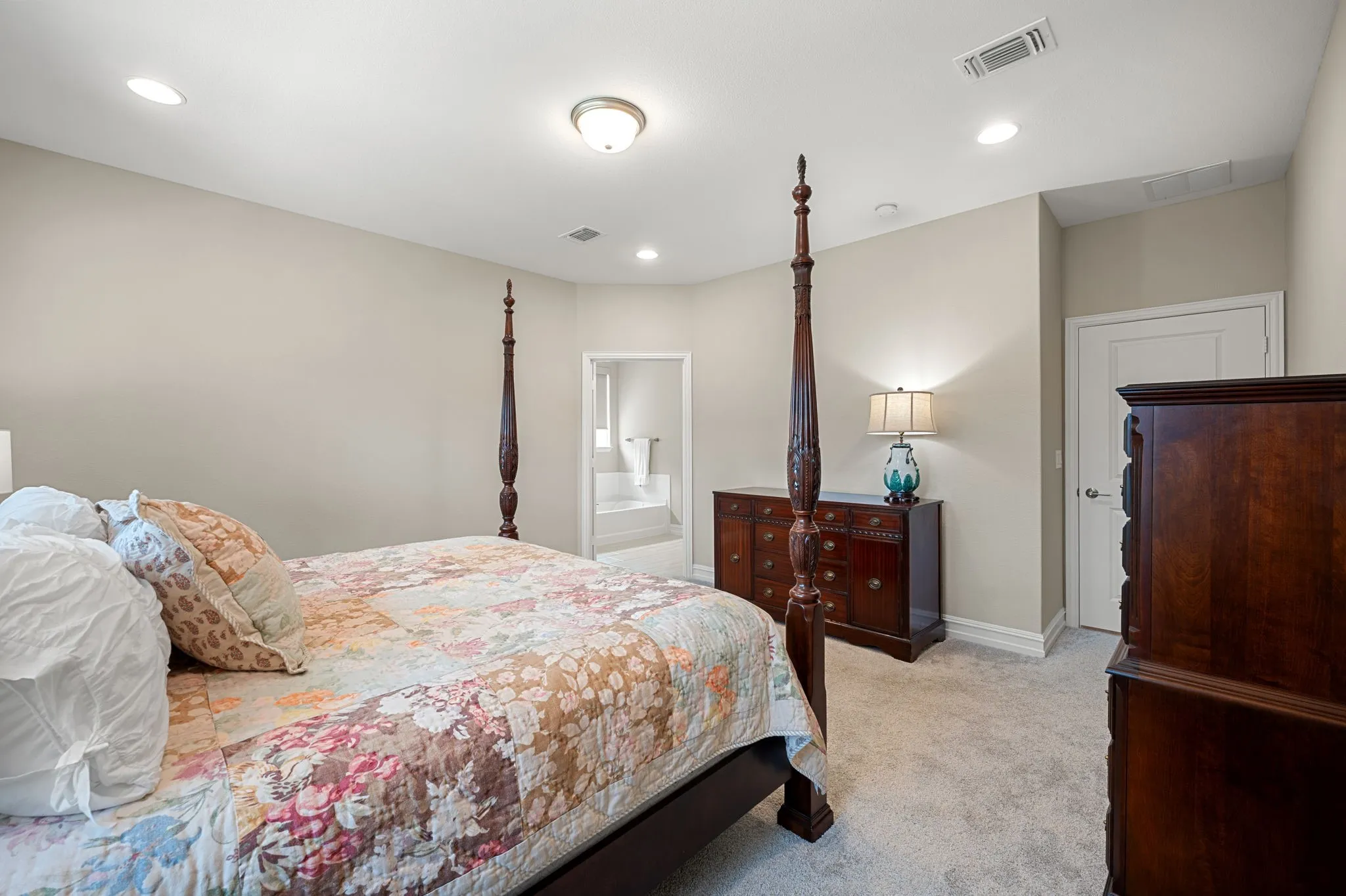 Single Family Residence For Sale in Denton County , 7712 Monument Drive, Little Elm, Texas 76227, 3 Bedroom, 2 Bathroom, 2 Garage spaces, 2,337 Sqft, built in 2022, Price $516,000, mls#21337617, Real Estate Agent in Little Elm, Homes For Sale in Denton county, Homes For Sale in Little Elm, Realtor in Little Elm Texas, Real Estate Brokerage Independent Realty Texas, Luminita Cordes Realtor