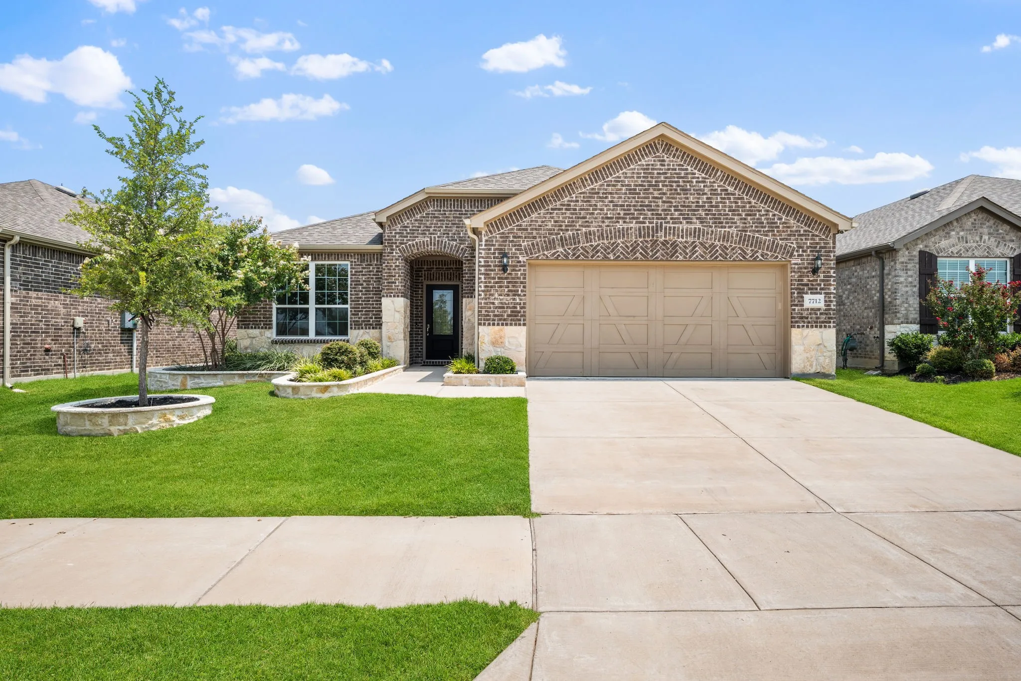 Single Family Residence For Sale in Denton County , 7712 Monument Drive, Little Elm, Texas 76227, 3 Bedroom, 2 Bathroom, 2 Garage spaces, 2,337 Sqft, built in 2022, Price $516,000, mls#21337617, Real Estate Agent in Little Elm, Homes For Sale in Denton county, Homes For Sale in Little Elm, Realtor in Little Elm Texas, Real Estate Brokerage Independent Realty Texas, Luminita Cordes Realtor