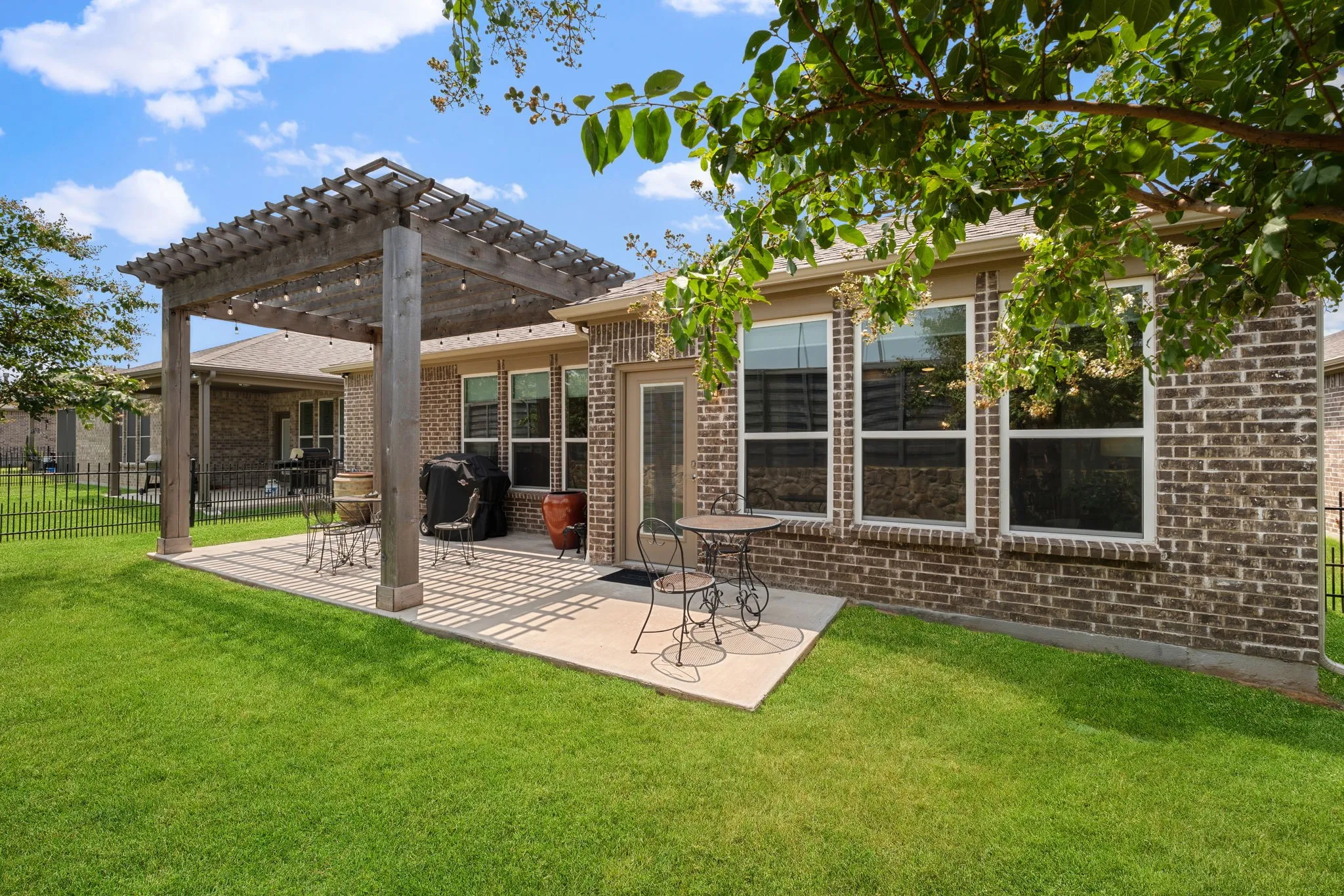 Single Family Residence For Sale in Denton County , 7712 Monument Drive, Little Elm, Texas 76227, 3 Bedroom, 2 Bathroom, 2 Garage spaces, 2,337 Sqft, built in 2022, Price $516,000, mls#21337617, Real Estate Agent in Little Elm, Homes For Sale in Denton county, Homes For Sale in Little Elm, Realtor in Little Elm Texas, Real Estate Brokerage Independent Realty Texas, Luminita Cordes Realtor