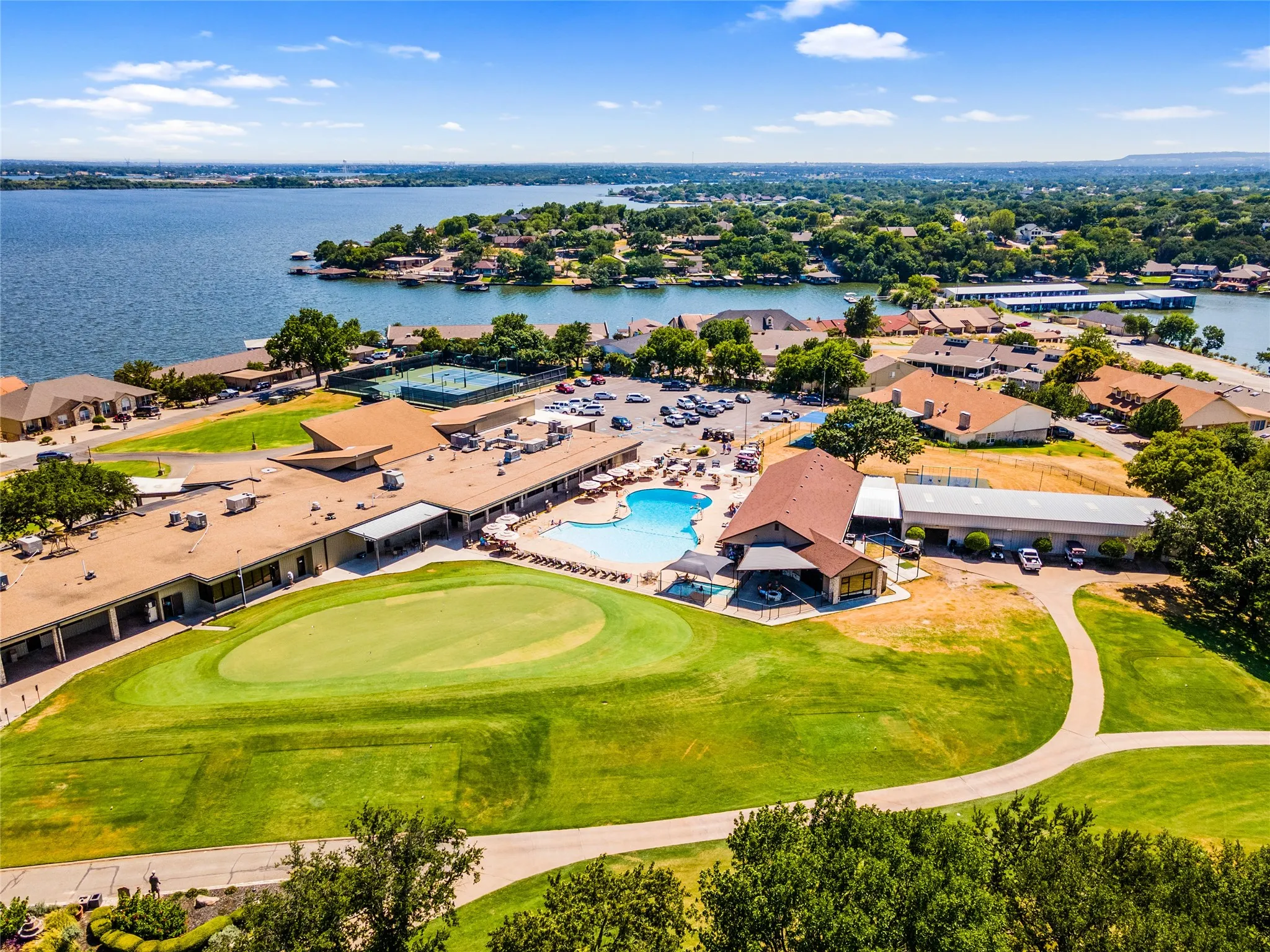 Condominium For Sale in Hood County , 4212 Fairway Drive 4, Granbury, Texas 76049, 2 Bedroom, 2 Bathroom, 1 Garage spaces, 1,143 Sqft, built in 1986, mls#21329621, Real Estate Agent in Granbury, Homes For Sale in Hood county, Homes For Sale in Granbury, Realtor in Granbury Texas, Real Estate Brokerage Independent Realty Texas, Luminita Cordes Realtor
