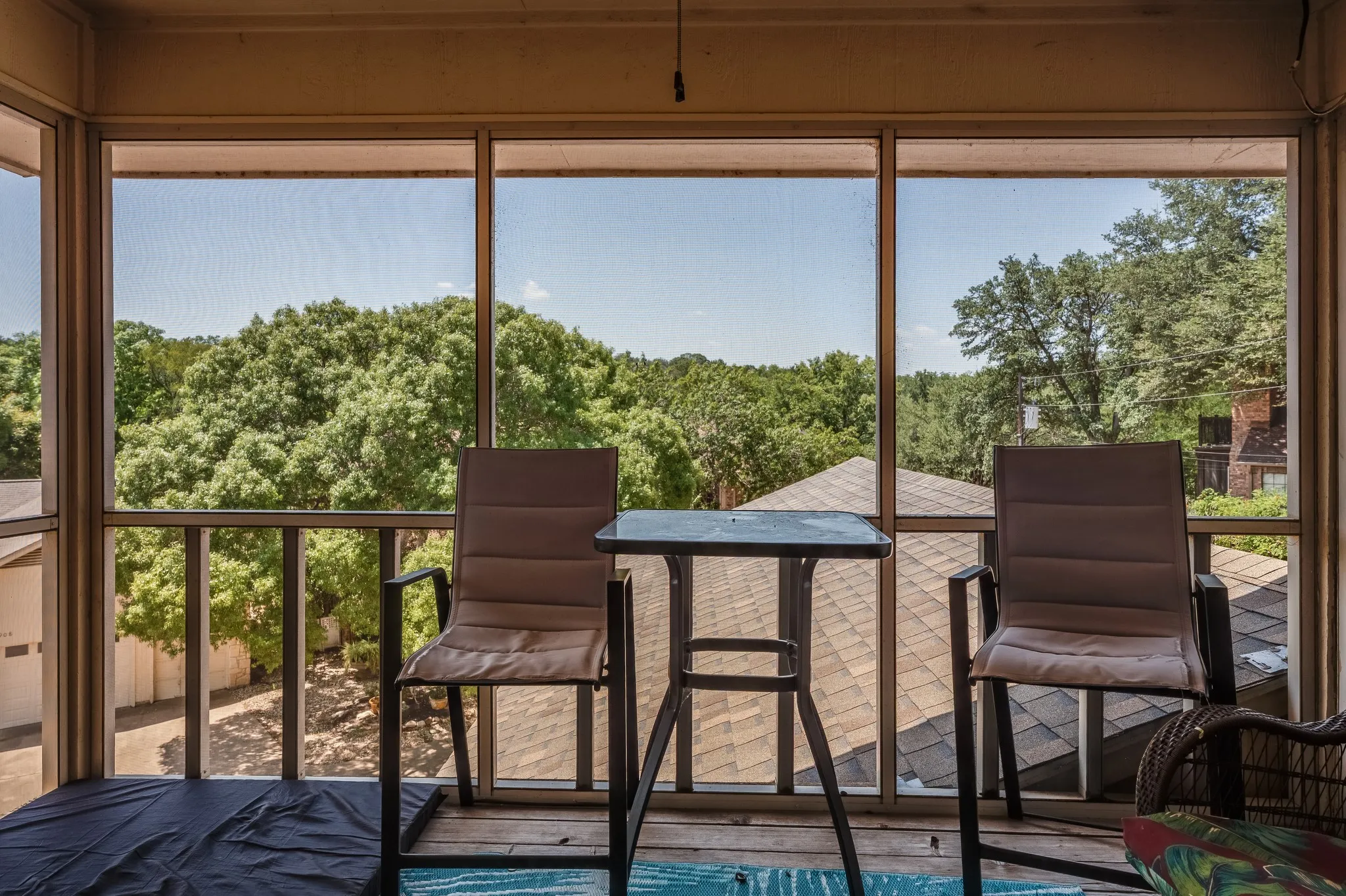 2nd story screened porch