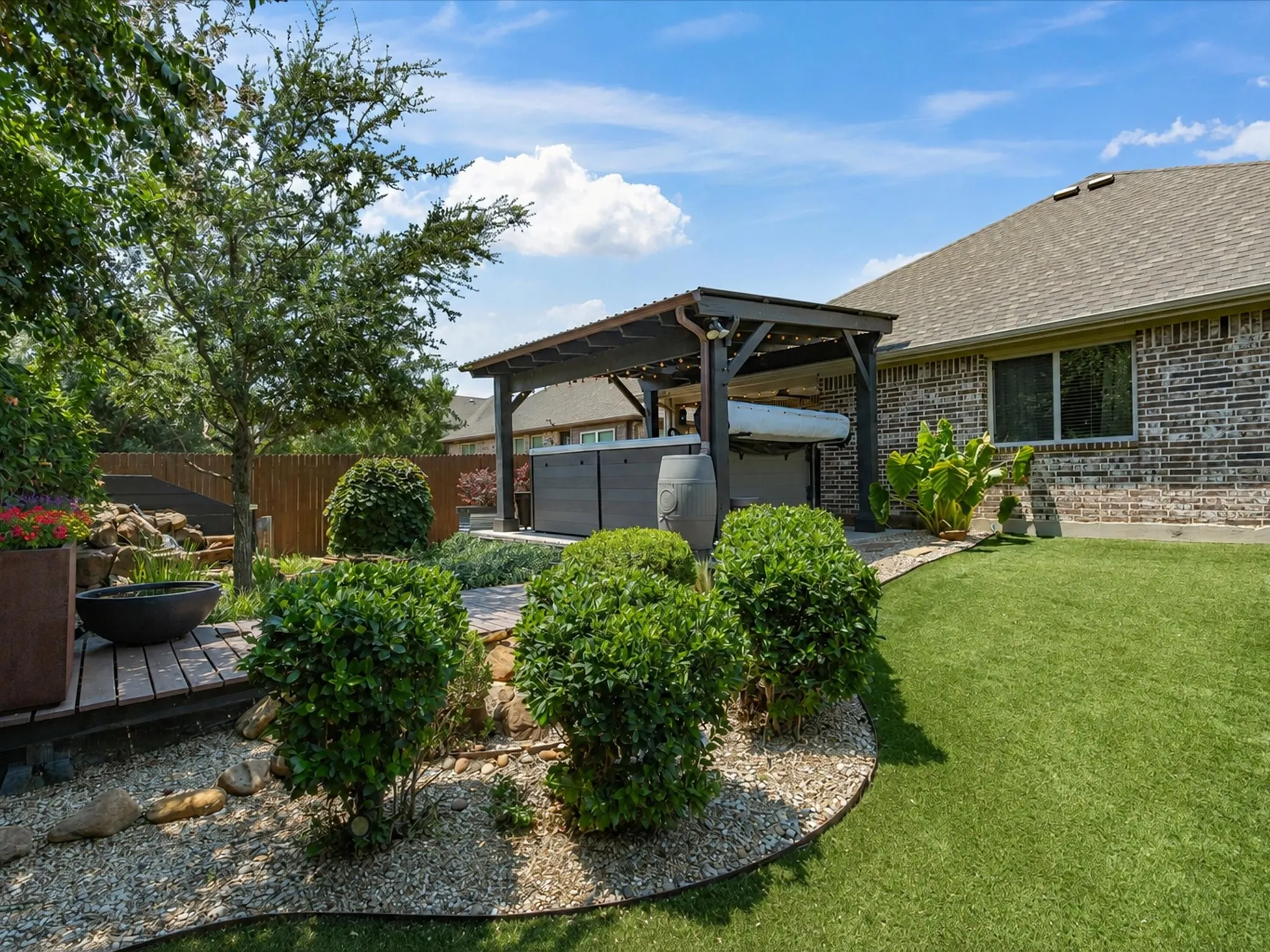 Single Family Residence For Sale in Denton County , 1101 Broken Wheel Trail, Aubrey, Texas 76227, 3 Bedroom, 2 Bathroom, 2 Garage spaces, 2,041 Sqft, built in 2016, mls#21349409, Real Estate Agent in Aubrey, Homes For Sale in Denton county, Homes For Sale in Aubrey, Realtor in Aubrey Texas, Real Estate Brokerage Independent Realty Texas, Luminita Cordes Realtor