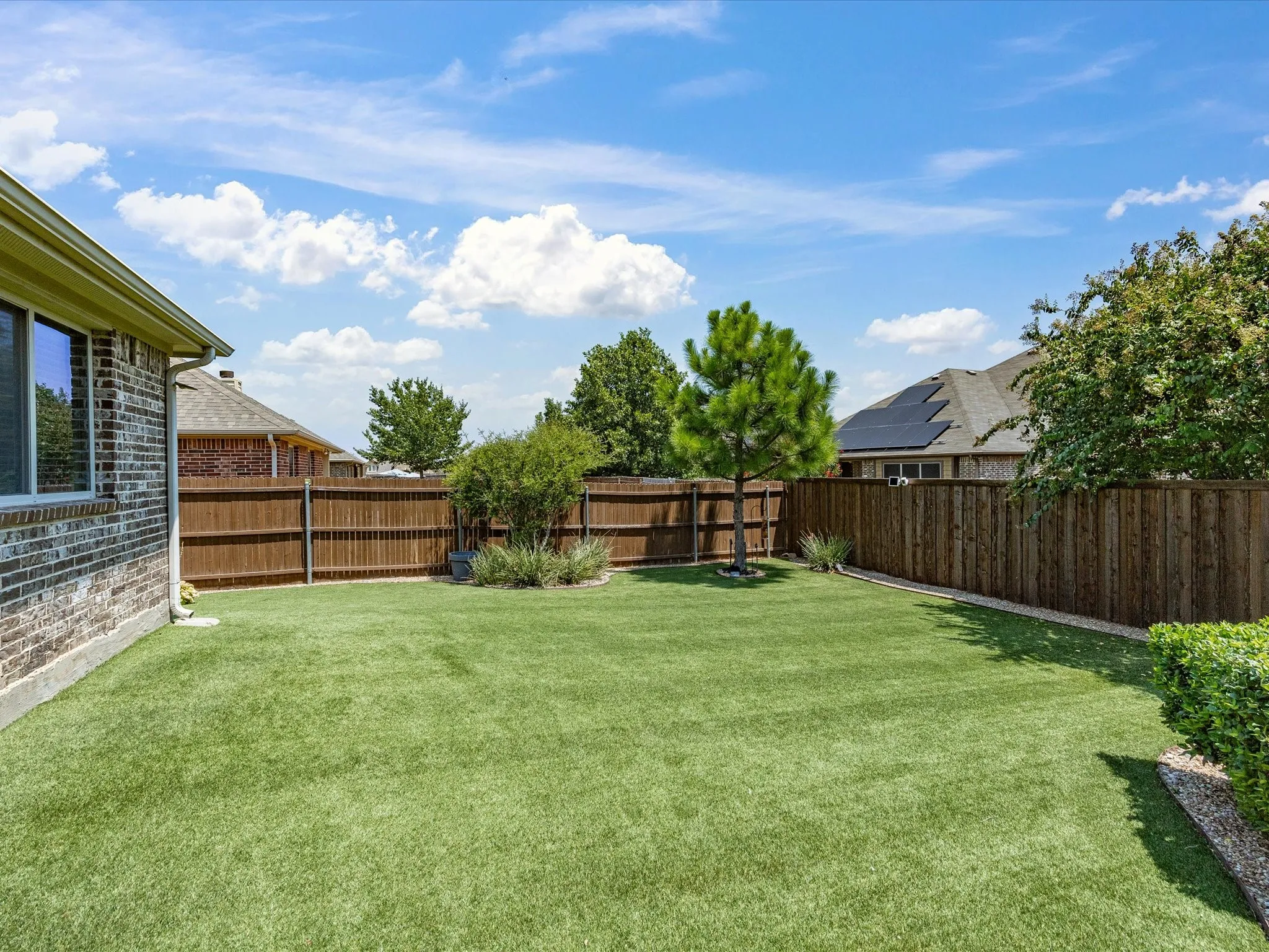 Single Family Residence For Sale in Denton County , 1101 Broken Wheel Trail, Aubrey, Texas 76227, 3 Bedroom, 2 Bathroom, 2 Garage spaces, 2,041 Sqft, built in 2016, mls#21349409, Real Estate Agent in Aubrey, Homes For Sale in Denton county, Homes For Sale in Aubrey, Realtor in Aubrey Texas, Real Estate Brokerage Independent Realty Texas, Luminita Cordes Realtor