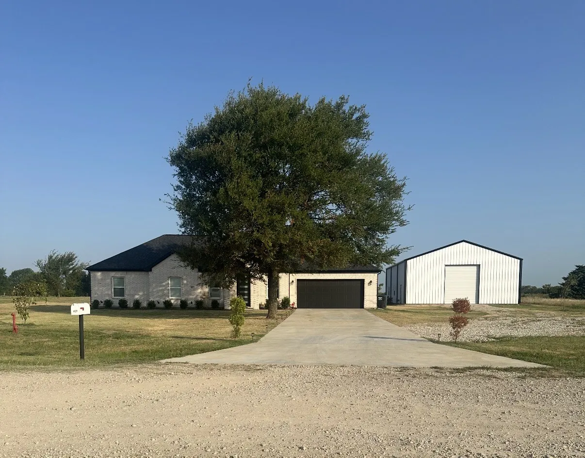 Single Family Residence For Sale in Van Zandt County , 497 Private Road 7413, Wills Point, Texas 75169, 4 Bedroom, 3 Bathroom, 1 Garage spaces, 2,200 Sqft, built in 2024, mls#21352135, Real Estate Agent in Wills Point, Homes For Sale in Van Zandt county, Homes For Sale in Wills Point, Realtor in Wills Point Texas, Real Estate Brokerage Independent Realty Texas, Luminita Cordes Realtor