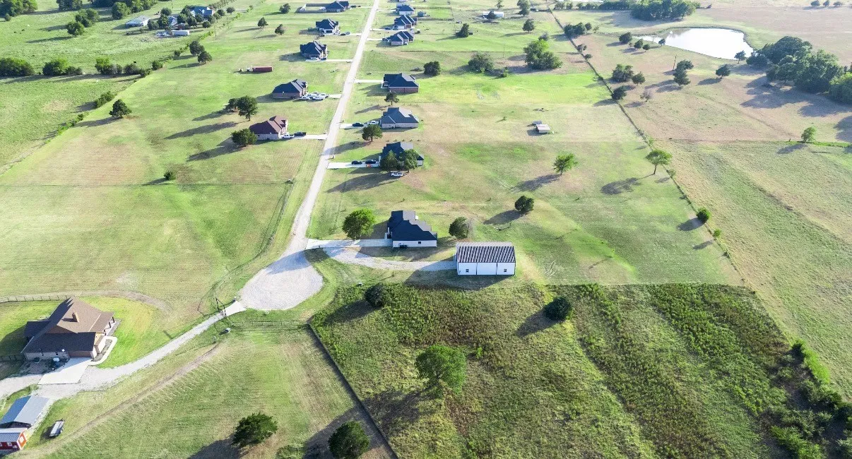 Single Family Residence For Sale in Van Zandt County , 497 Private Road 7413, Wills Point, Texas 75169, 4 Bedroom, 3 Bathroom, 1 Garage spaces, 2,200 Sqft, built in 2024, mls#21352135, Real Estate Agent in Wills Point, Homes For Sale in Van Zandt county, Homes For Sale in Wills Point, Realtor in Wills Point Texas, Real Estate Brokerage Independent Realty Texas, Luminita Cordes Realtor