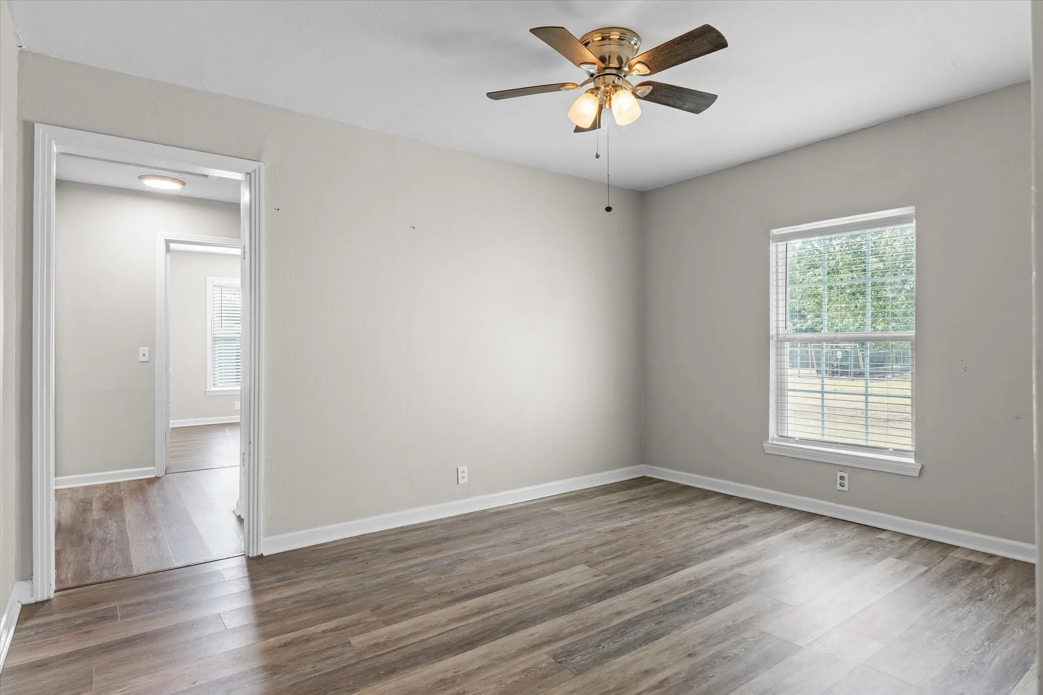 Single Family Residence For Sale in Van Zandt County , 504 E Pennsylvania Avenue, Van, Texas 75790, 3 Bedroom, 2 Bathroom, Garage spaces, 1,628 Sqft, built in 1965, mls#21352151, Real Estate Agent in Van, Homes For Sale in Van Zandt county, Homes For Sale in Van, Realtor in Van Texas, Real Estate Brokerage Independent Realty Texas, Luminita Cordes Realtor