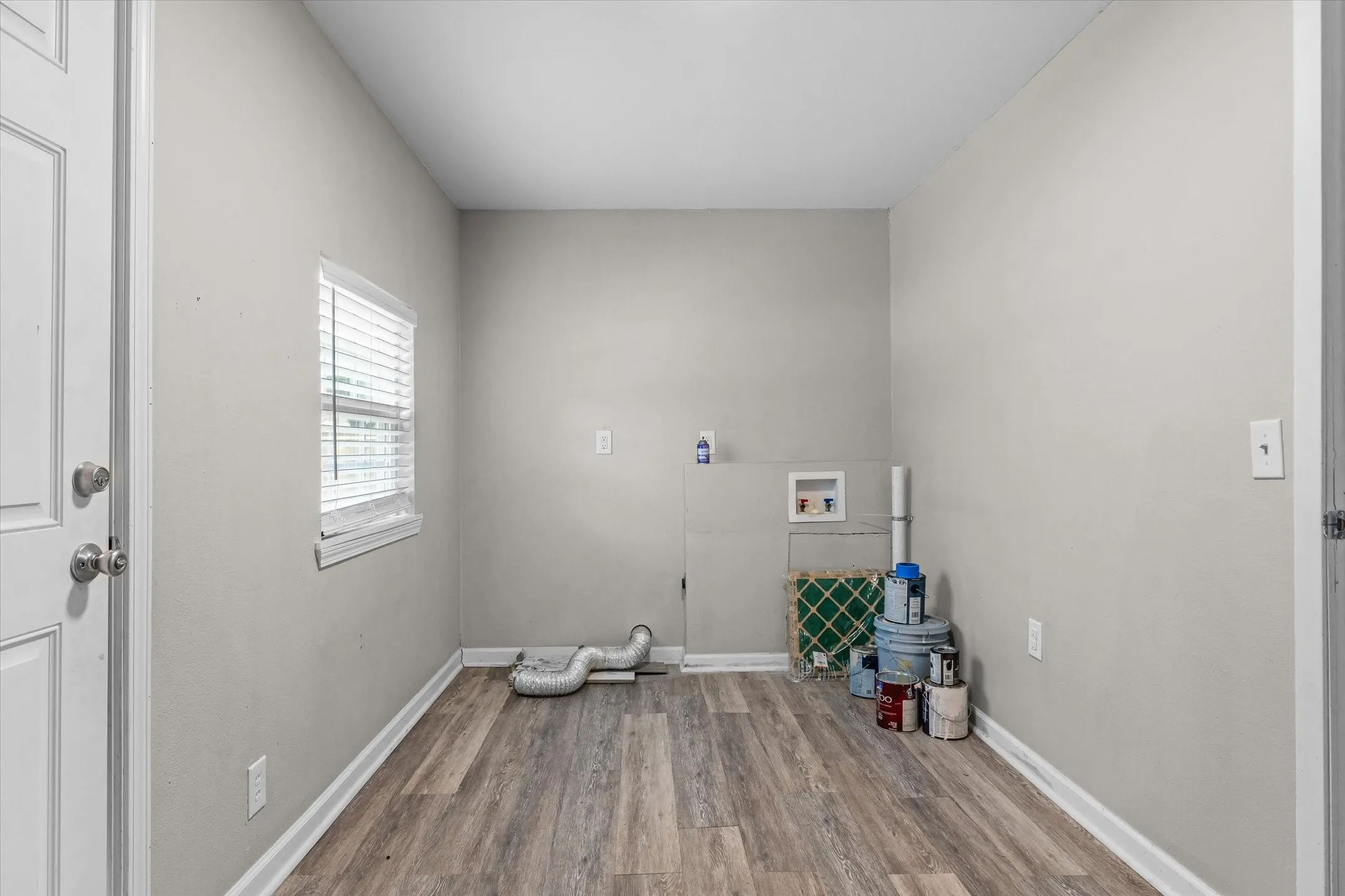 Single Family Residence For Sale in Van Zandt County , 504 E Pennsylvania Avenue, Van, Texas 75790, 3 Bedroom, 2 Bathroom, Garage spaces, 1,628 Sqft, built in 1965, mls#21352151, Real Estate Agent in Van, Homes For Sale in Van Zandt county, Homes For Sale in Van, Realtor in Van Texas, Real Estate Brokerage Independent Realty Texas, Luminita Cordes Realtor