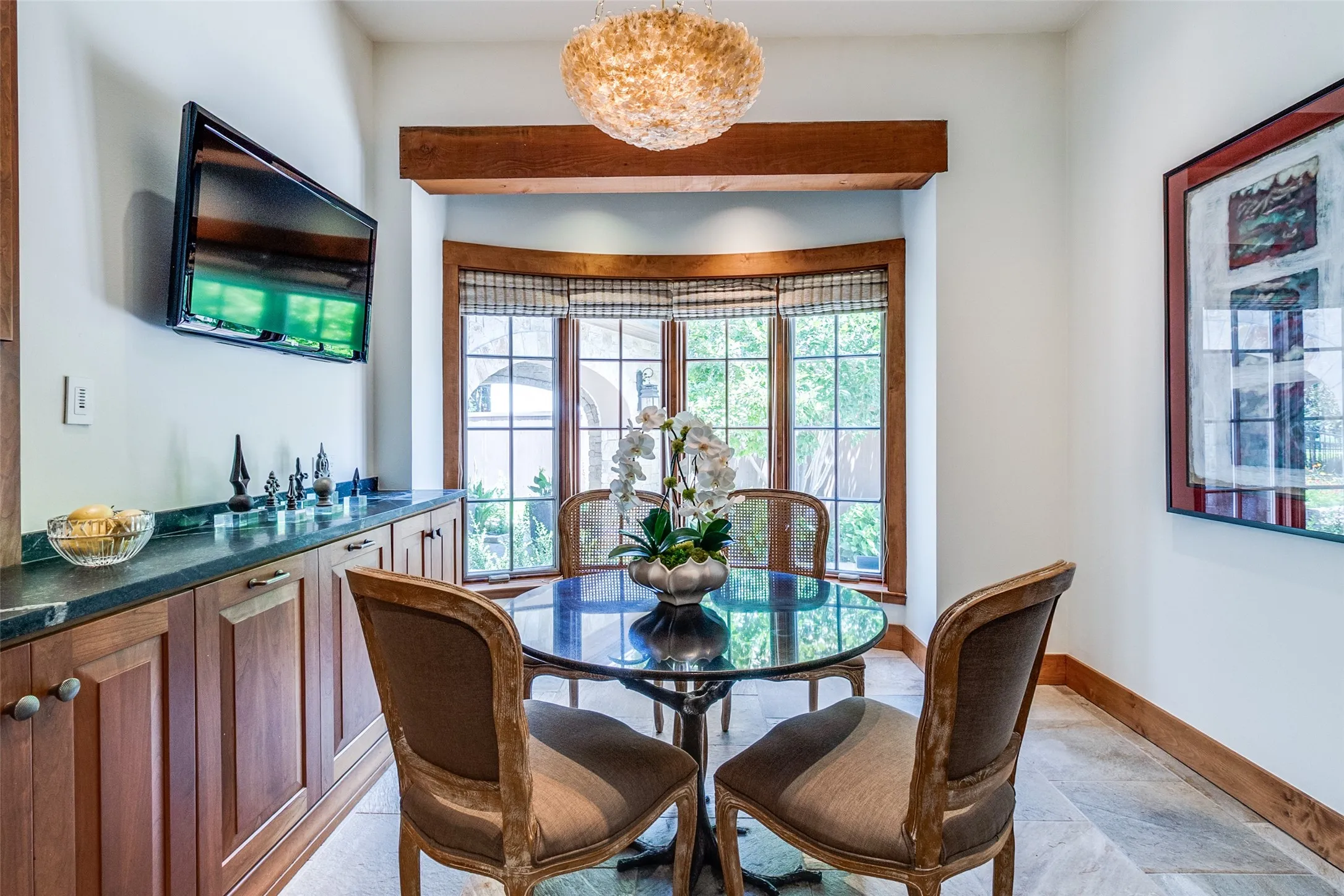Off the Kitchen in Family Room Den. Serving Portal from Kitchen