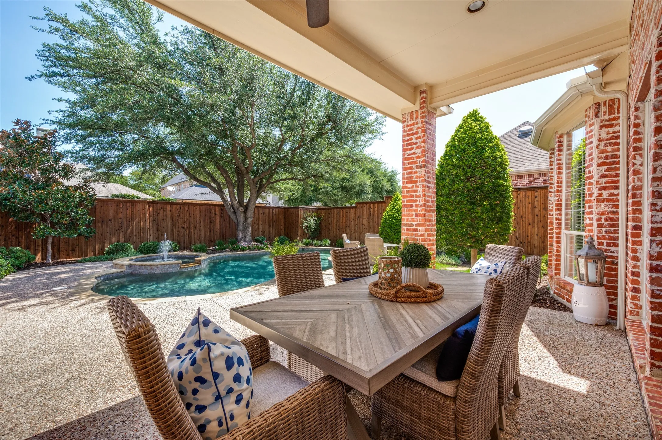 Single Family Residence For Sale in Denton County , 5334 Cattail Court, Frisco, Texas 75034, 5 Bedroom, 4 Bathroom, 4 Garage spaces, 4,079 Sqft, built in 2000, mls#21350136, Real Estate Agent in Frisco, Homes For Sale in Denton county, Homes For Sale in Frisco, Realtor in Frisco Texas, Real Estate Brokerage Independent Realty Texas, Luminita Cordes Realtor