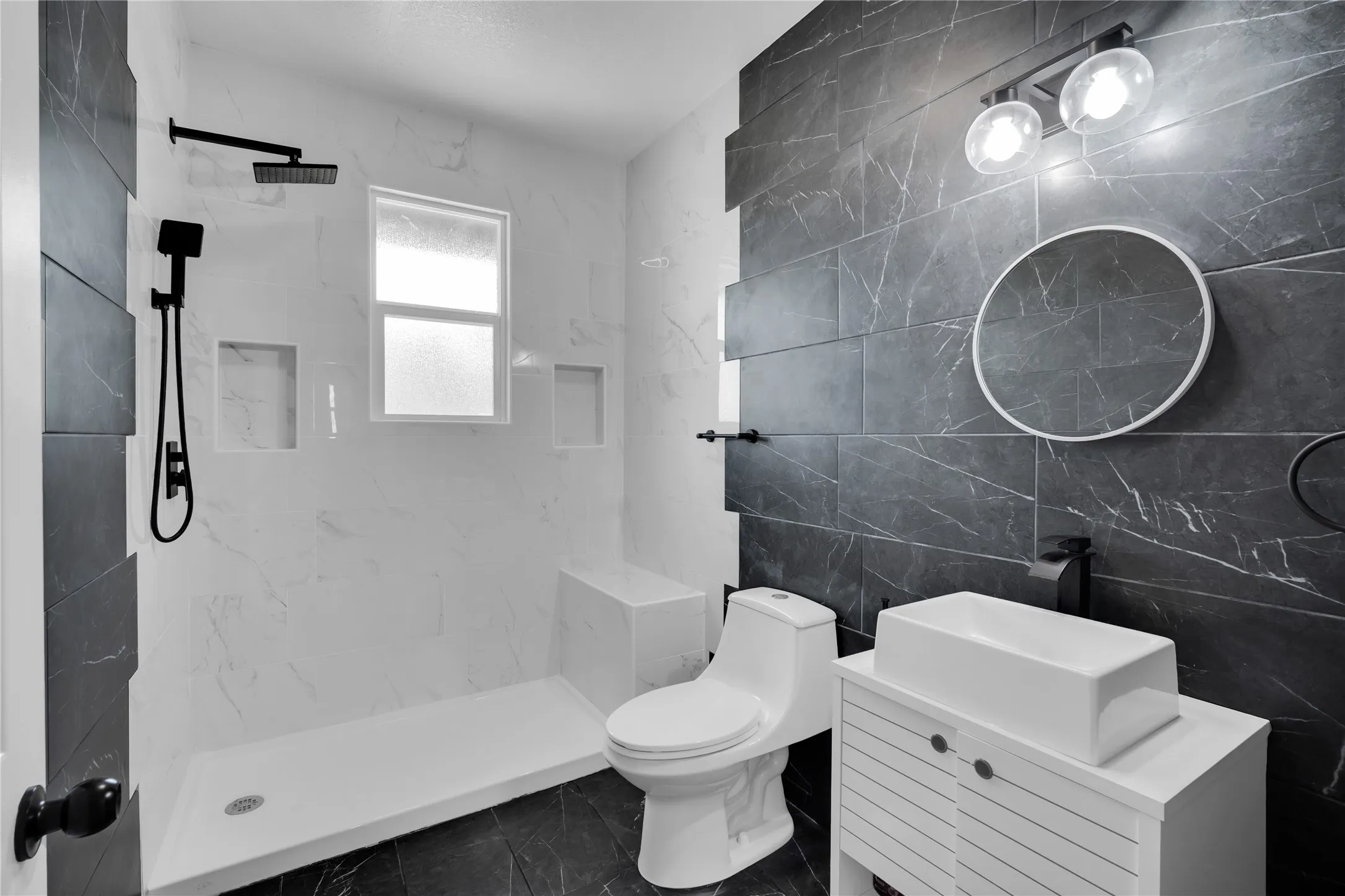 Single Family Residence For Sale in Montague County , 805 E Wise Street, Bowie, Texas 76230, 4 Bedrooms, 3 Bathrooms, Garage spaces, 2,976 Sqft, built in 1930, Price $395,000, mls#21352165, Real Estate Agent in Bowie, Homes For Sale in Montague county, Homes For Sale in Bowie, Realtor in Bowie Texas, Real Estate Brokerage Independent Realty Texas, Luminita Cordes Realtor