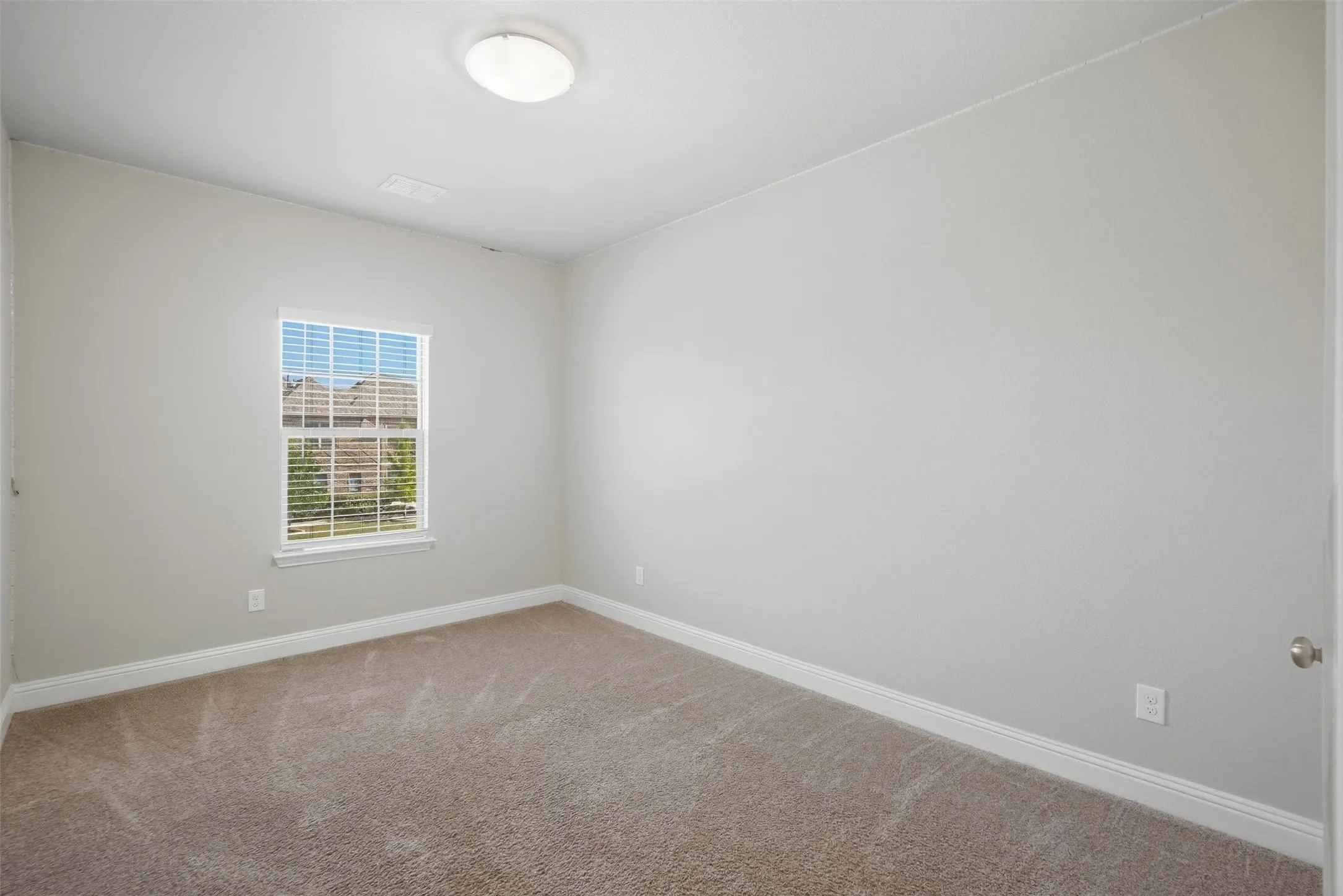 Single Family Residence For Sale in Rockwall County , 617 Nakoma Drive, Rockwall, Texas 75087, 4 Bedroom, 4 Bathroom, 3 Garage spaces, 3,111 Sqft, built in 2020, mls#21352166, Real Estate Agent in Rockwall, Homes For Sale in Rockwall county, Homes For Sale in Rockwall, Realtor in Rockwall Texas, Real Estate Brokerage Independent Realty Texas, Luminita Cordes Realtor