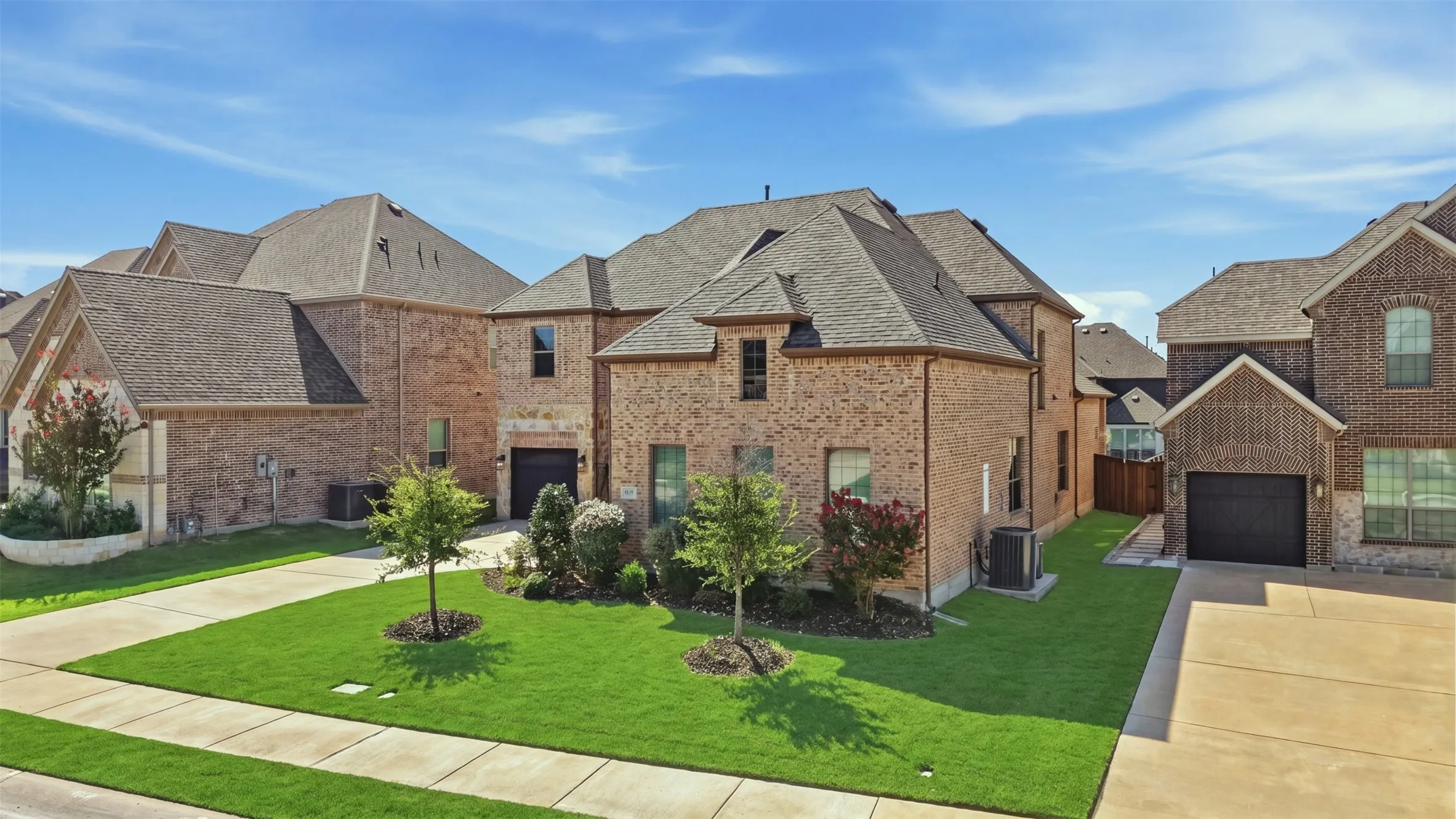 Single Family Residence For Sale in Rockwall County , 617 Nakoma Drive, Rockwall, Texas 75087, 4 Bedroom, 4 Bathroom, 3 Garage spaces, 3,111 Sqft, built in 2020, mls#21352166, Real Estate Agent in Rockwall, Homes For Sale in Rockwall county, Homes For Sale in Rockwall, Realtor in Rockwall Texas, Real Estate Brokerage Independent Realty Texas, Luminita Cordes Realtor
