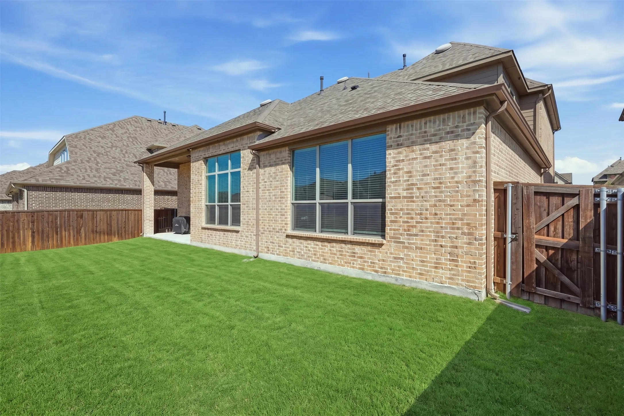 Single Family Residence For Sale in Rockwall County , 617 Nakoma Drive, Rockwall, Texas 75087, 4 Bedroom, 4 Bathroom, 3 Garage spaces, 3,111 Sqft, built in 2020, mls#21352166, Real Estate Agent in Rockwall, Homes For Sale in Rockwall county, Homes For Sale in Rockwall, Realtor in Rockwall Texas, Real Estate Brokerage Independent Realty Texas, Luminita Cordes Realtor
