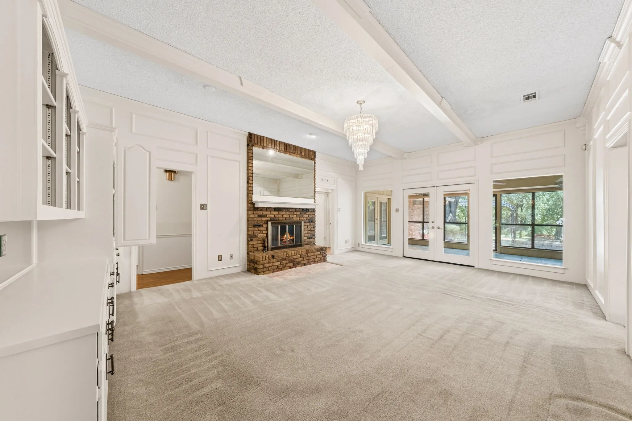 Single Family Residence For Sale in Dallas County , 118 Riggs Circle, Mesquite, Texas 75149, 3 Bedroom, 3 Bathroom, 2 Garage spaces, 2,703 Sqft, built in 1981, mls#21349184, Real Estate Agent in Mesquite, Homes For Sale in Dallas county, Homes For Sale in Mesquite, Realtor in Mesquite Texas, Real Estate Brokerage Independent Realty Texas, Luminita Cordes Realtor