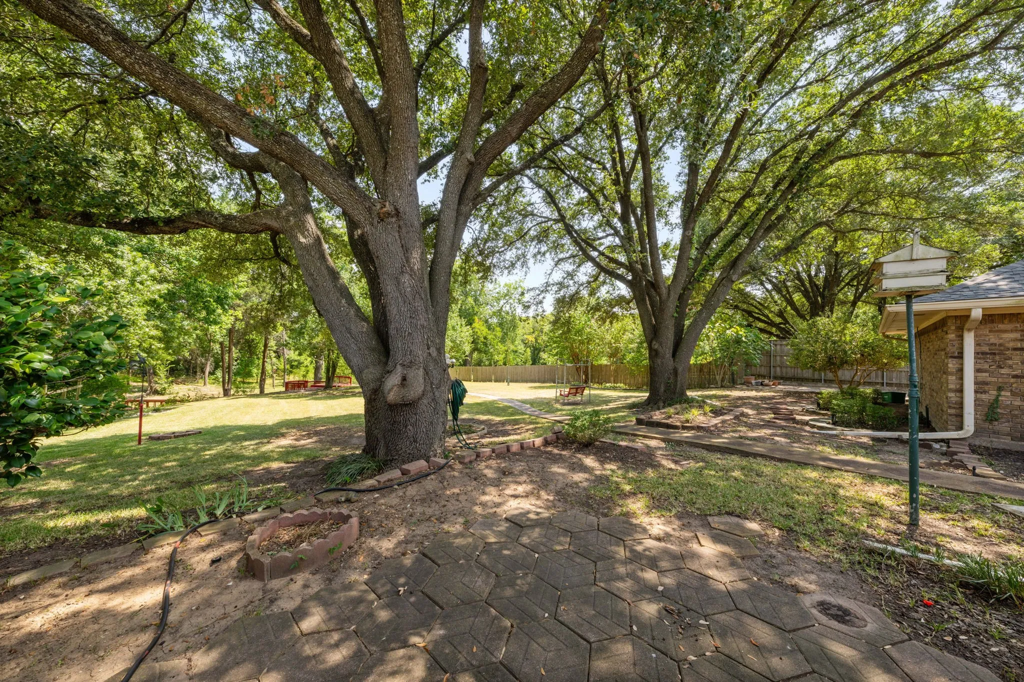 Single Family Residence For Sale in Dallas County , 118 Riggs Circle, Mesquite, Texas 75149, 3 Bedroom, 3 Bathroom, 2 Garage spaces, 2,703 Sqft, built in 1981, mls#21349184, Real Estate Agent in Mesquite, Homes For Sale in Dallas county, Homes For Sale in Mesquite, Realtor in Mesquite Texas, Real Estate Brokerage Independent Realty Texas, Luminita Cordes Realtor