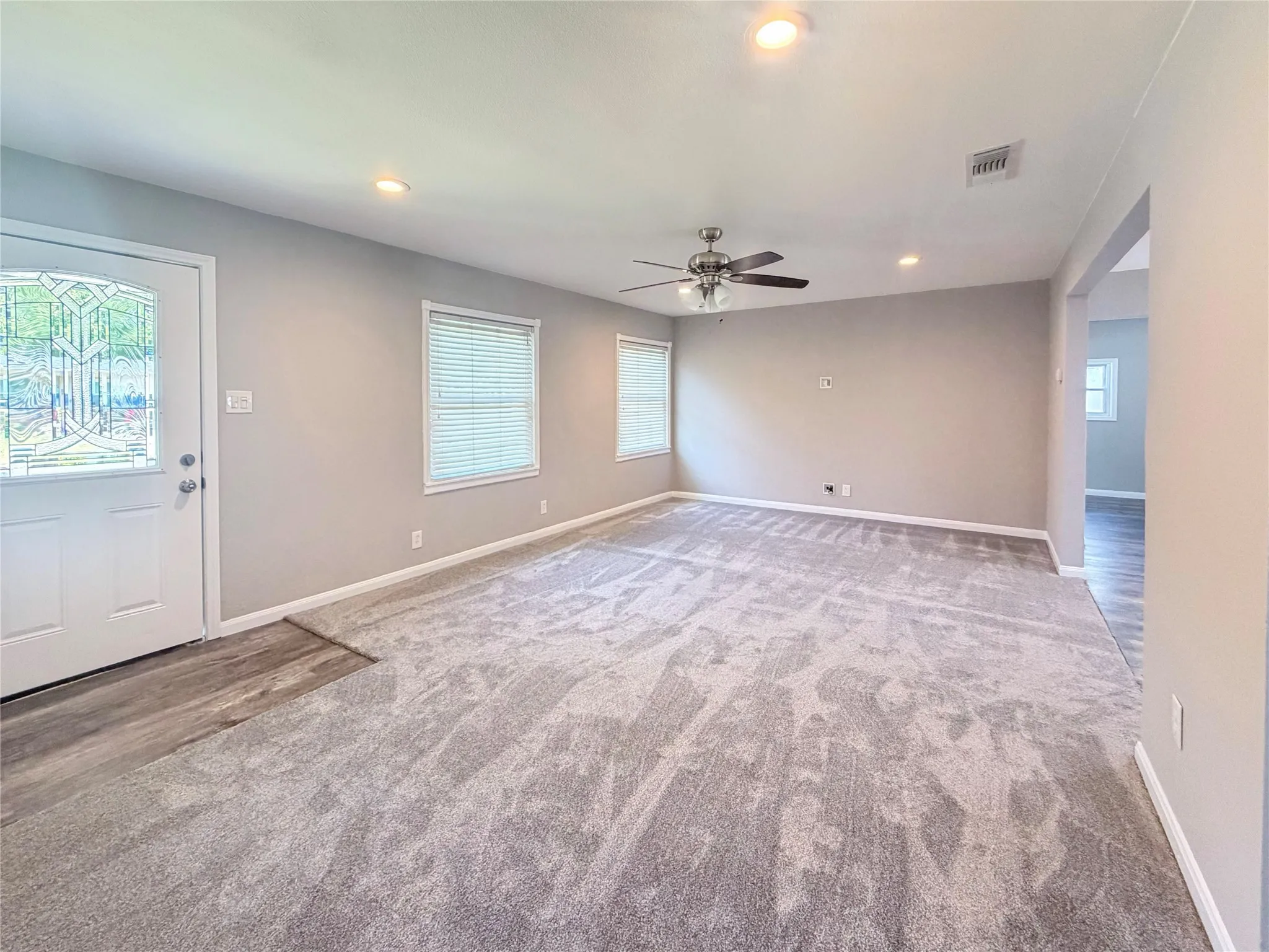 Single Family Residence For Sale in Grayson County , 2117 N Hickory Street, Sherman, Texas 75092, 3 Bedroom, 1 Bathroom, Garage spaces, 1,248 Sqft, built in 1954, mls#21337800, Real Estate Agent in Sherman, Homes For Sale in Grayson county, Homes For Sale in Sherman, Realtor in Sherman Texas, Real Estate Brokerage Independent Realty Texas, Luminita Cordes Realtor