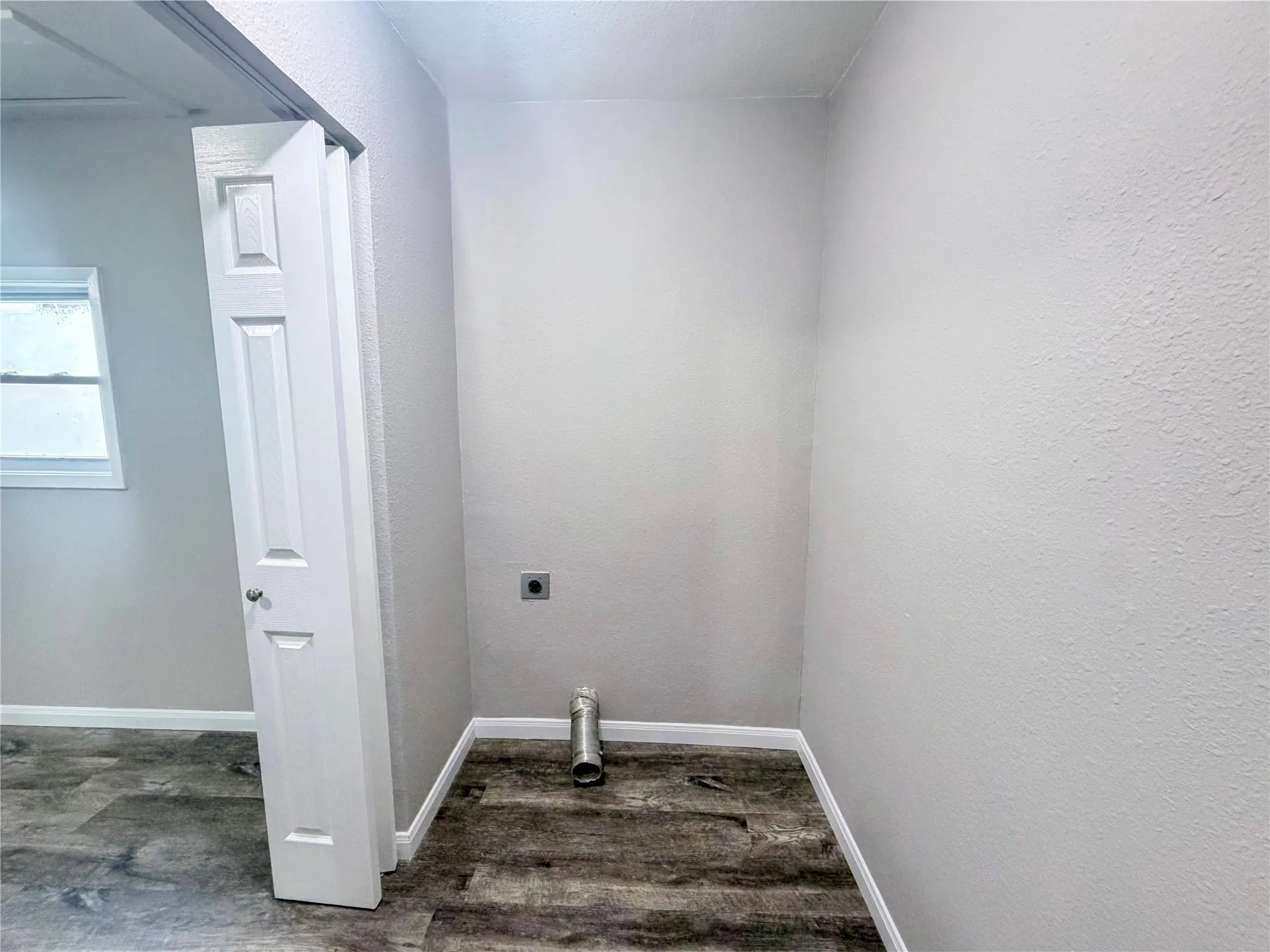 Single Family Residence For Sale in Grayson County , 2117 N Hickory Street, Sherman, Texas 75092, 3 Bedroom, 1 Bathroom, Garage spaces, 1,248 Sqft, built in 1954, mls#21337800, Real Estate Agent in Sherman, Homes For Sale in Grayson county, Homes For Sale in Sherman, Realtor in Sherman Texas, Real Estate Brokerage Independent Realty Texas, Luminita Cordes Realtor