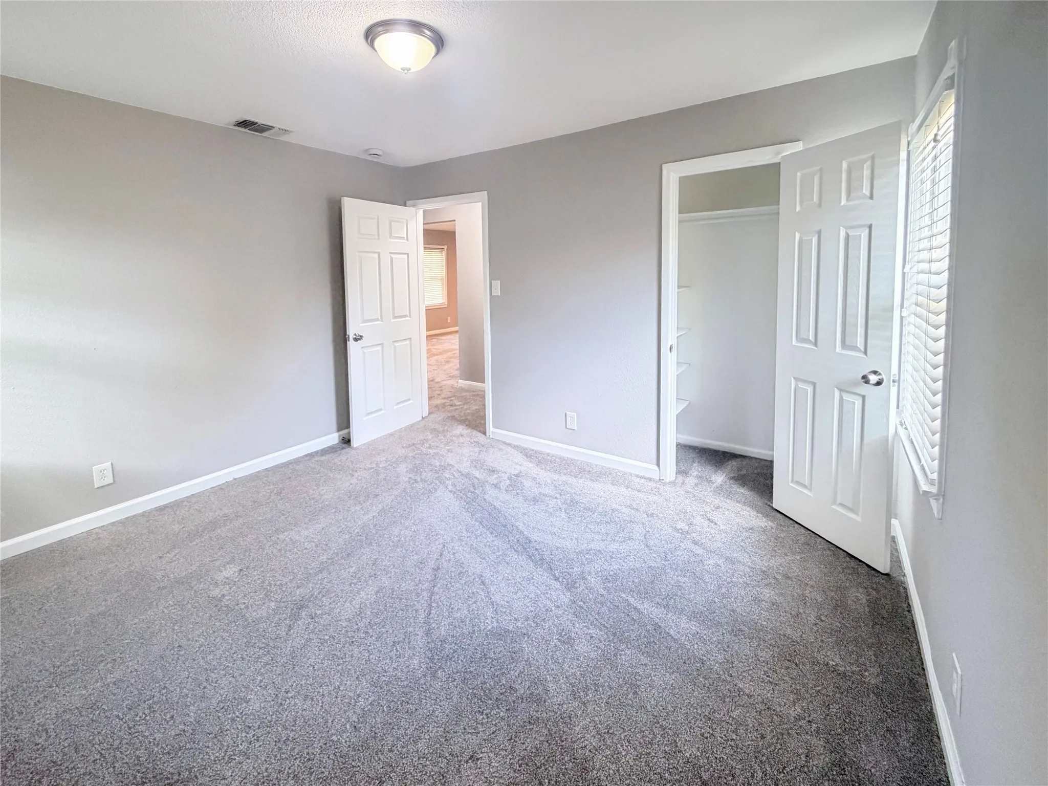 Single Family Residence For Sale in Grayson County , 2117 N Hickory Street, Sherman, Texas 75092, 3 Bedroom, 1 Bathroom, Garage spaces, 1,248 Sqft, built in 1954, mls#21337800, Real Estate Agent in Sherman, Homes For Sale in Grayson county, Homes For Sale in Sherman, Realtor in Sherman Texas, Real Estate Brokerage Independent Realty Texas, Luminita Cordes Realtor
