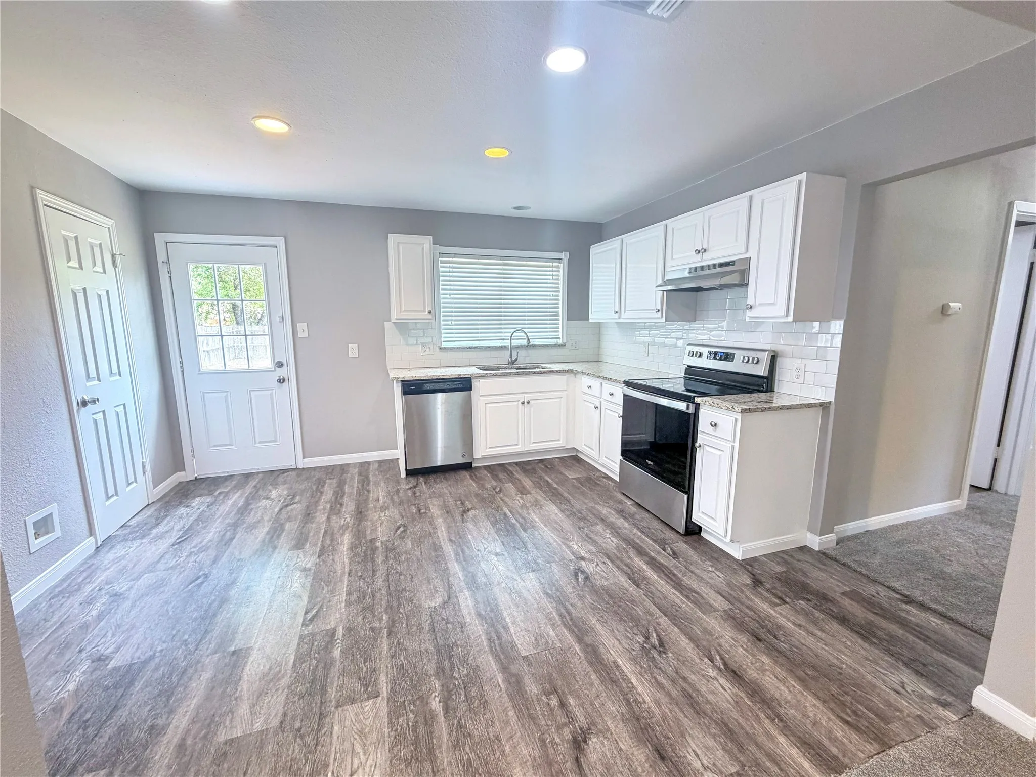 Single Family Residence For Sale in Grayson County , 2117 N Hickory Street, Sherman, Texas 75092, 3 Bedroom, 1 Bathroom, Garage spaces, 1,248 Sqft, built in 1954, mls#21337800, Real Estate Agent in Sherman, Homes For Sale in Grayson county, Homes For Sale in Sherman, Realtor in Sherman Texas, Real Estate Brokerage Independent Realty Texas, Luminita Cordes Realtor